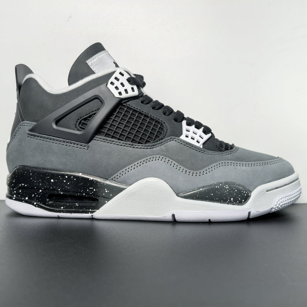 Air Jordan 4 Retro "Fear"