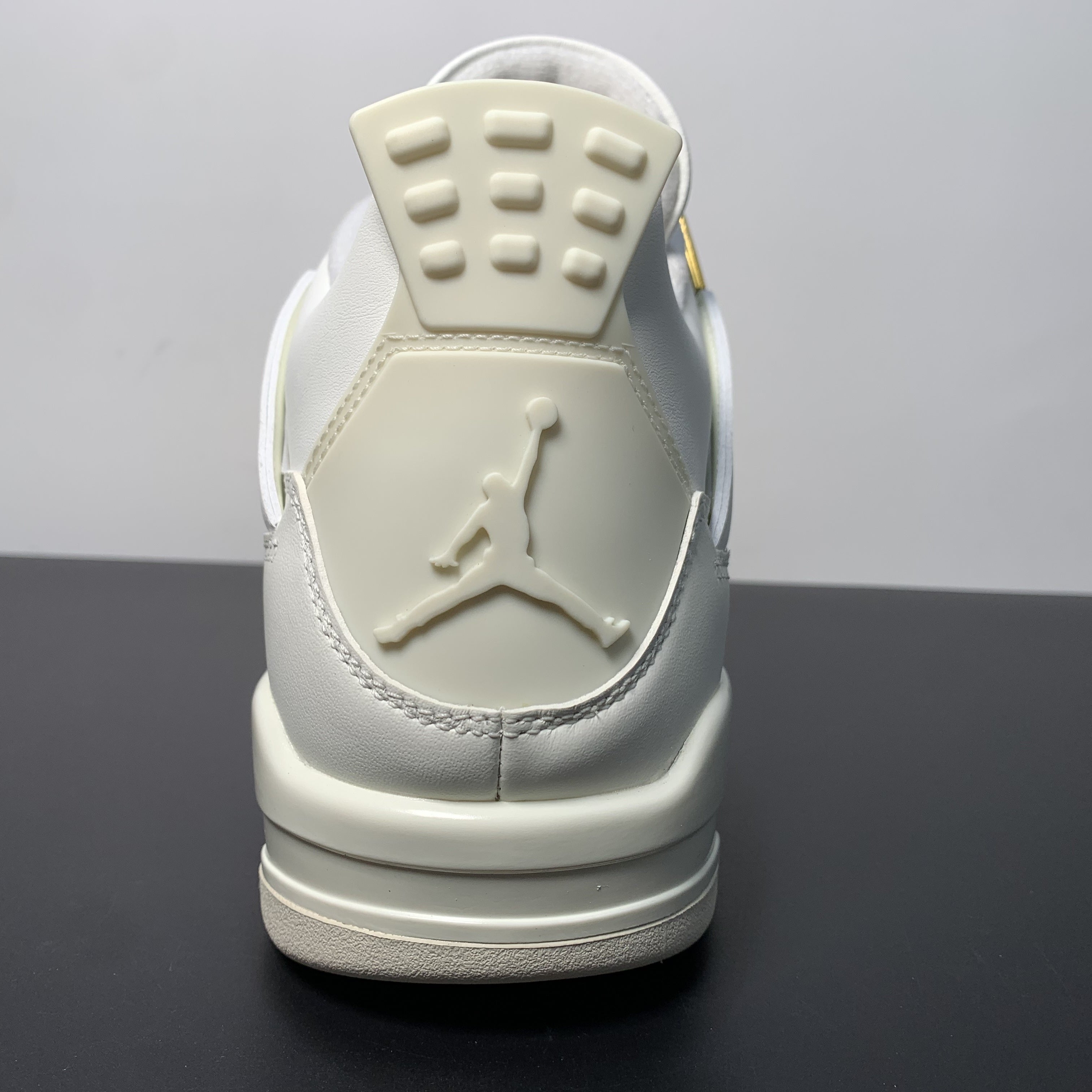 Nike Air Jordan 4 Retro 'Sail Metallic Gold'