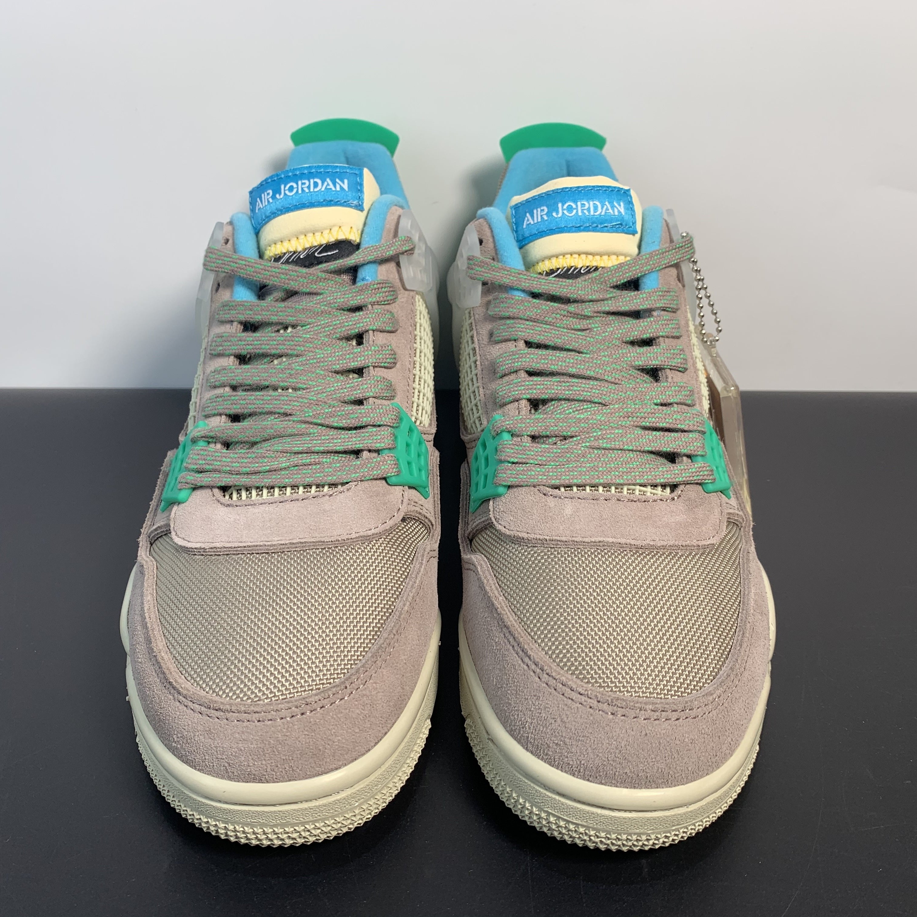 Union LA x Air Jordan 4 Retro "Taupe Haze"