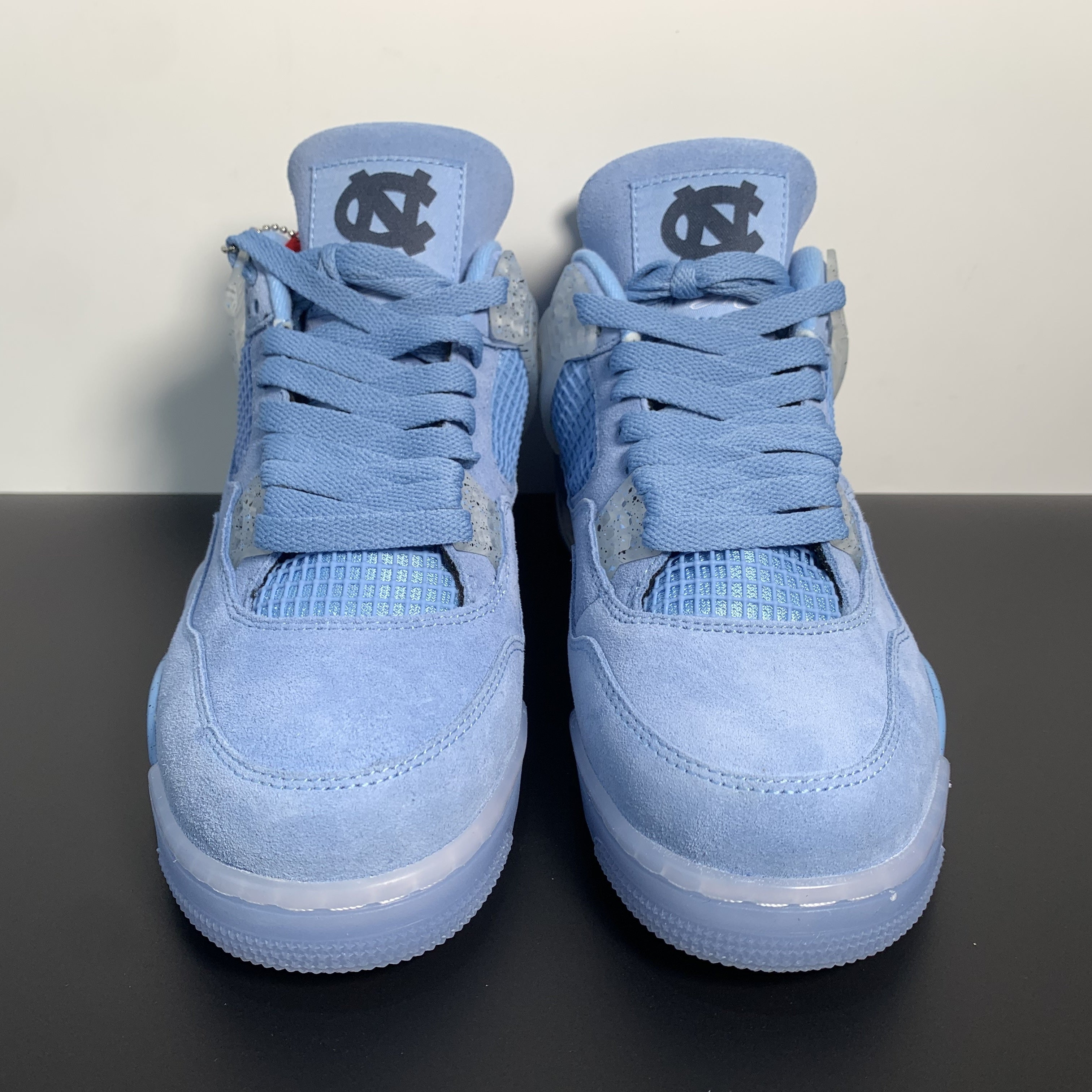 Air Jordan 4 UNC PE