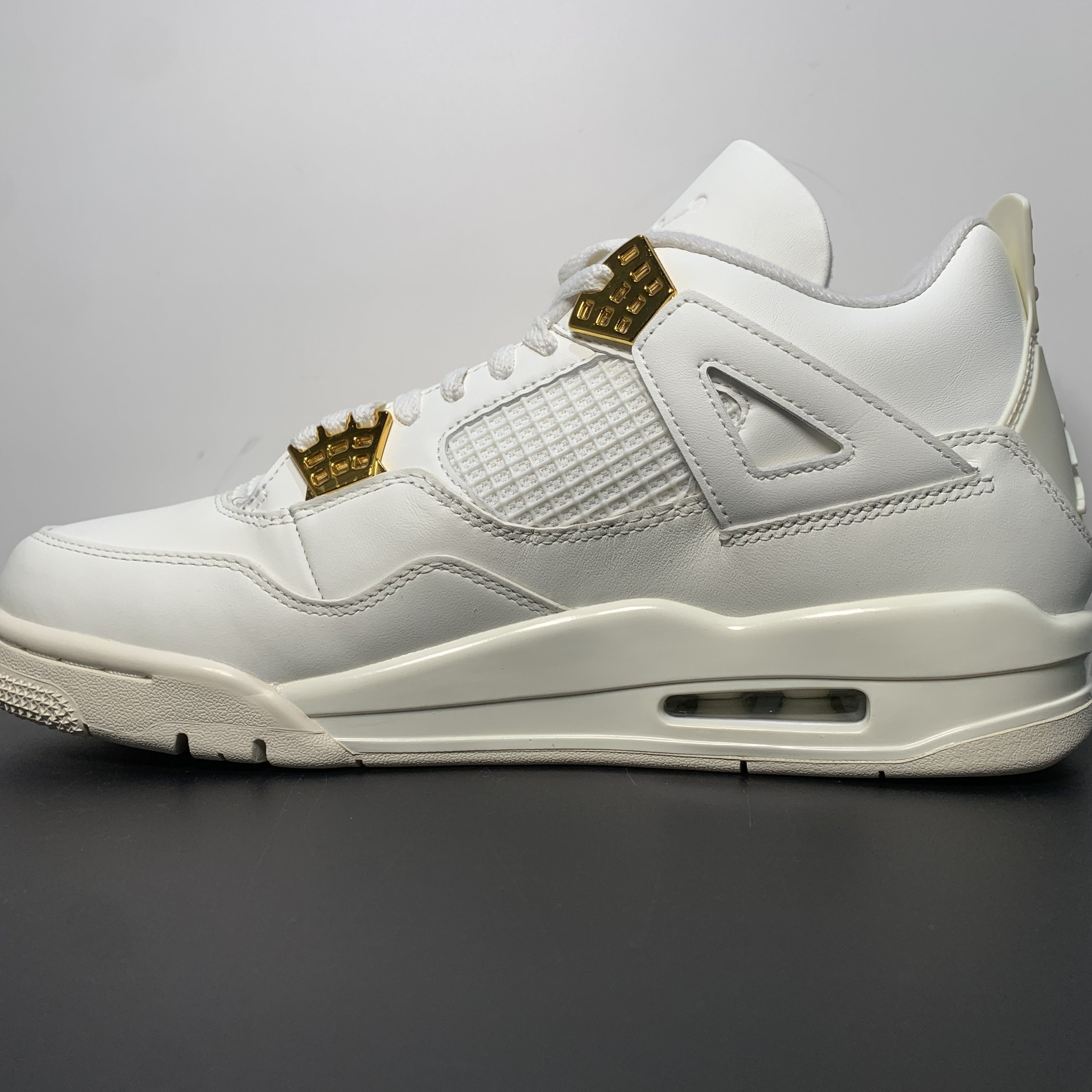 Nike Air Jordan 4 Retro 'Sail Metallic Gold'