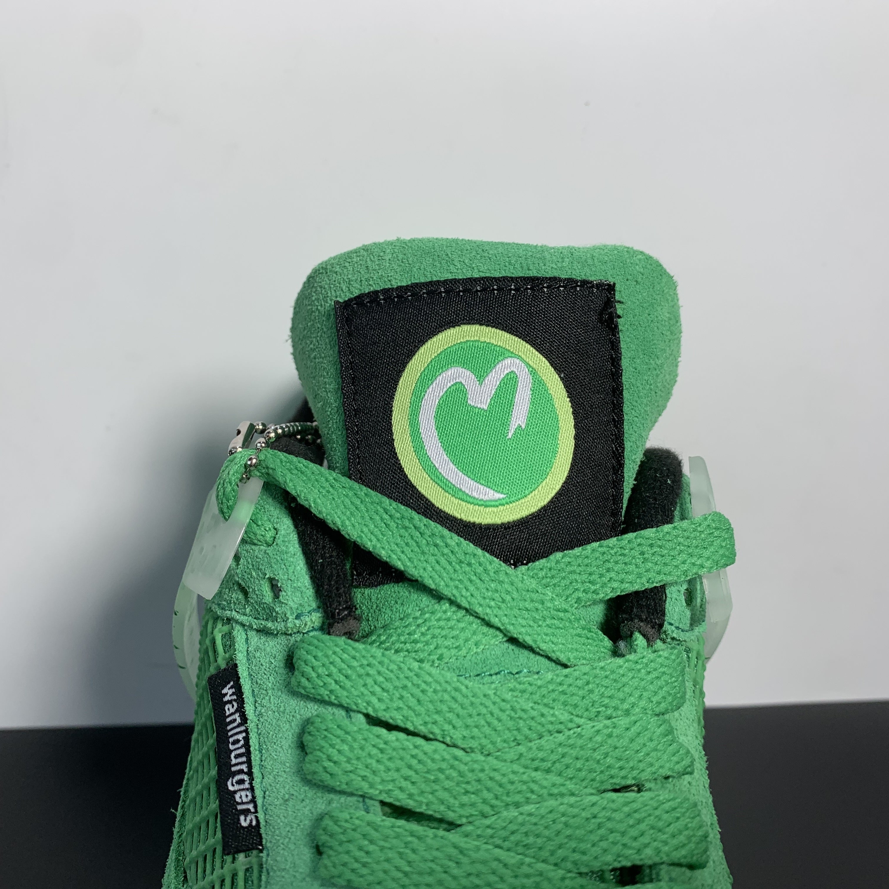Air Jordan 4 Retro "Wahlburgers" (PE)