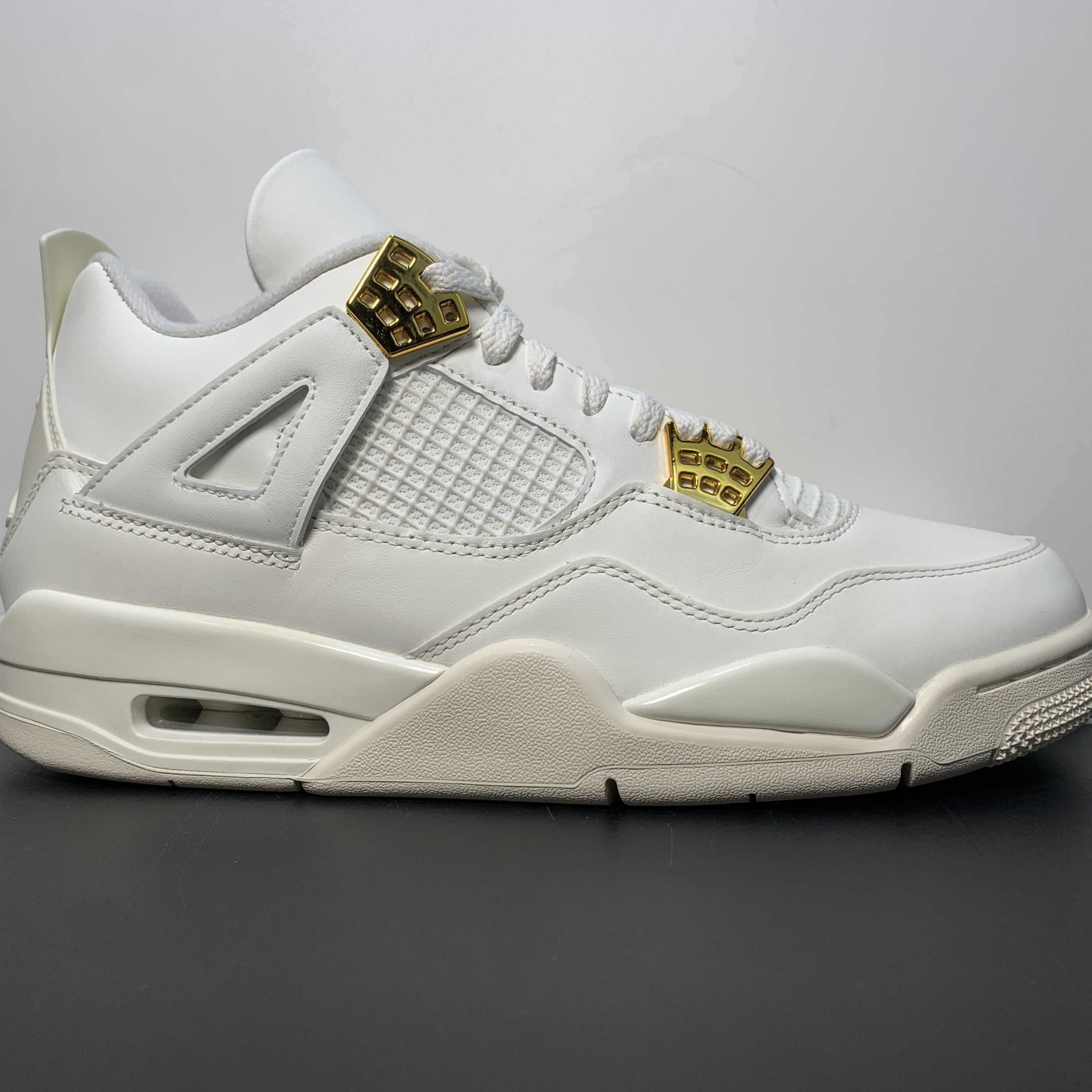 Nike Air Jordan 4 Retro 'Sail Metallic Gold'