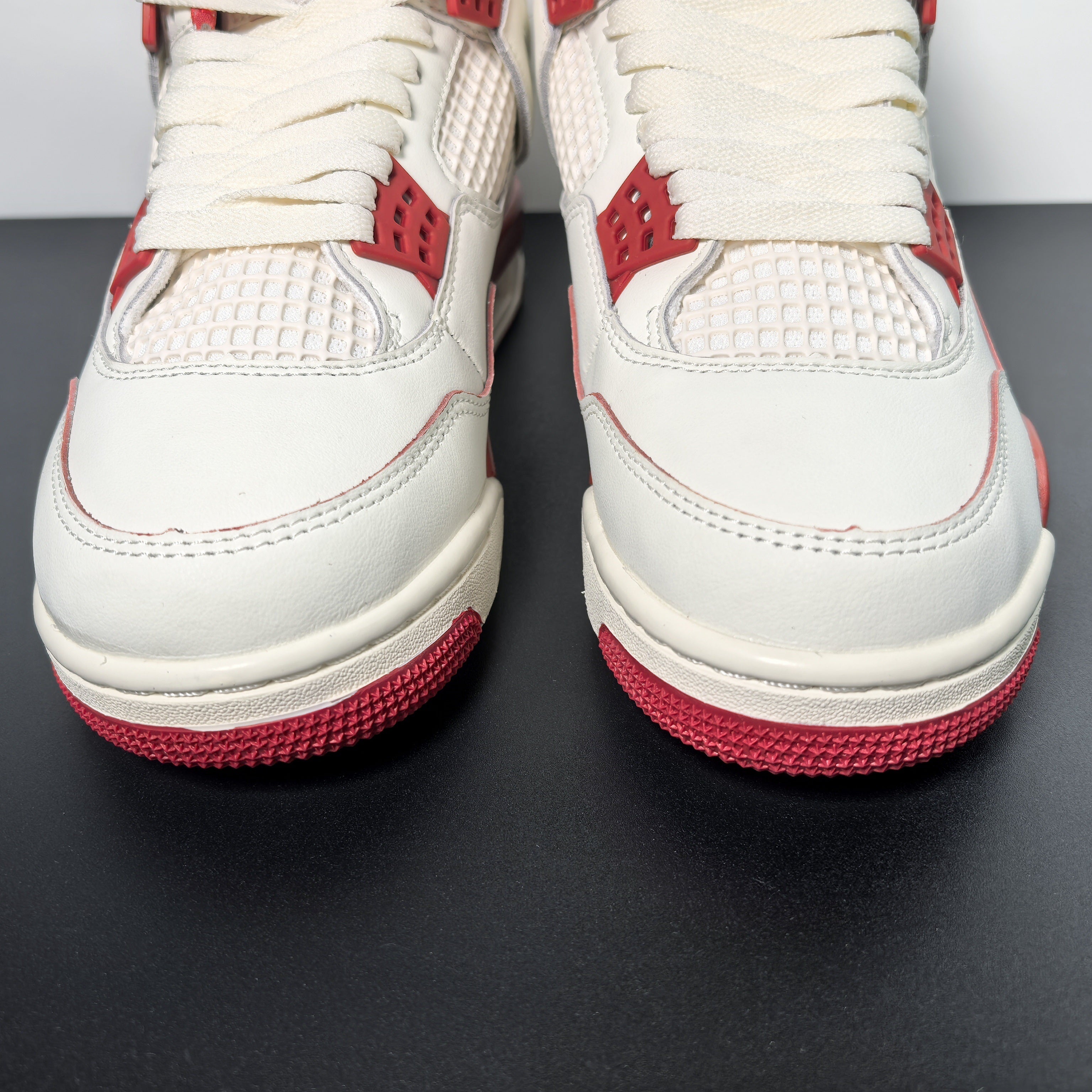 Nike Air Jordan 4 Retro "Sierra Red"