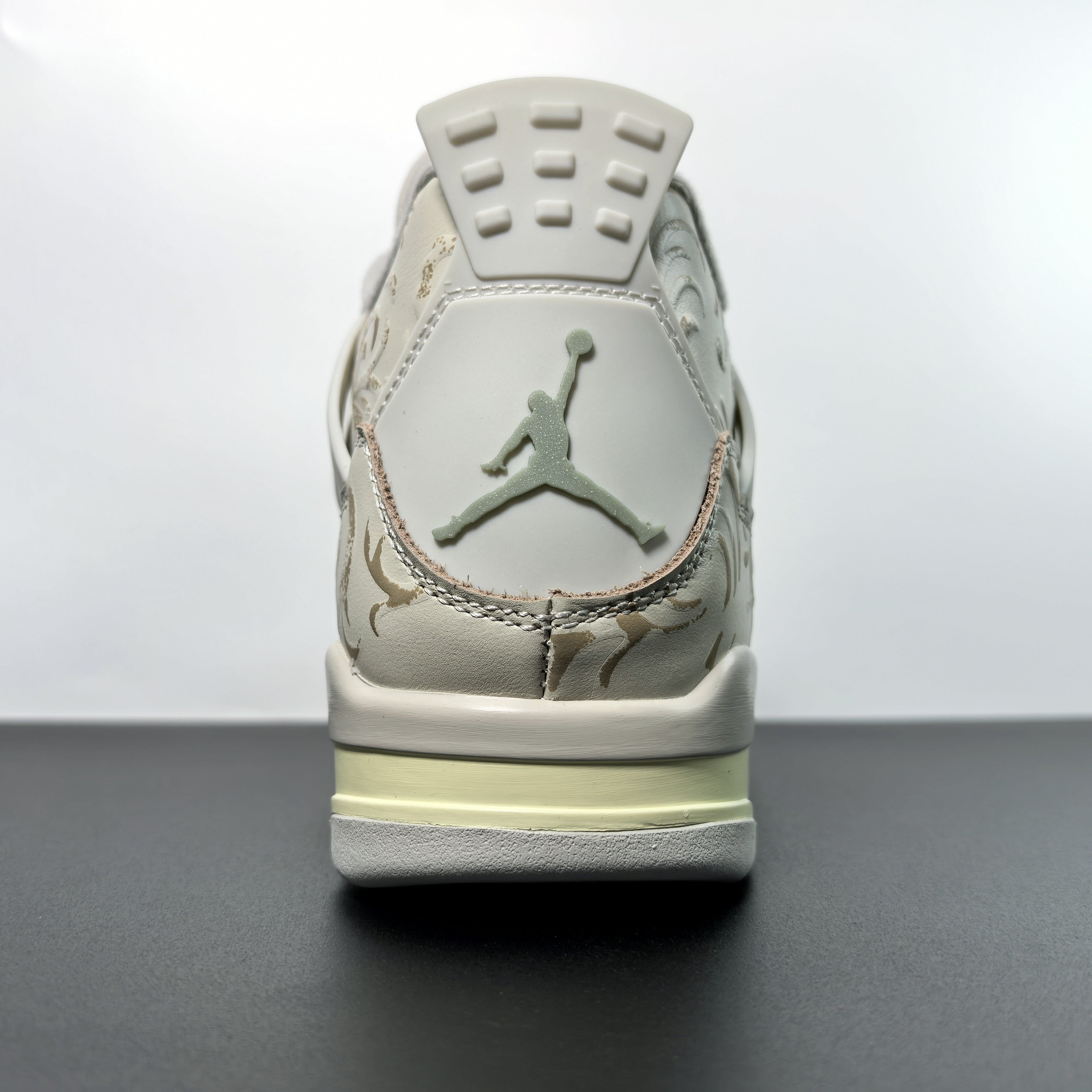Nike Air Jordan 4 Retro SE "Somos Eternos"