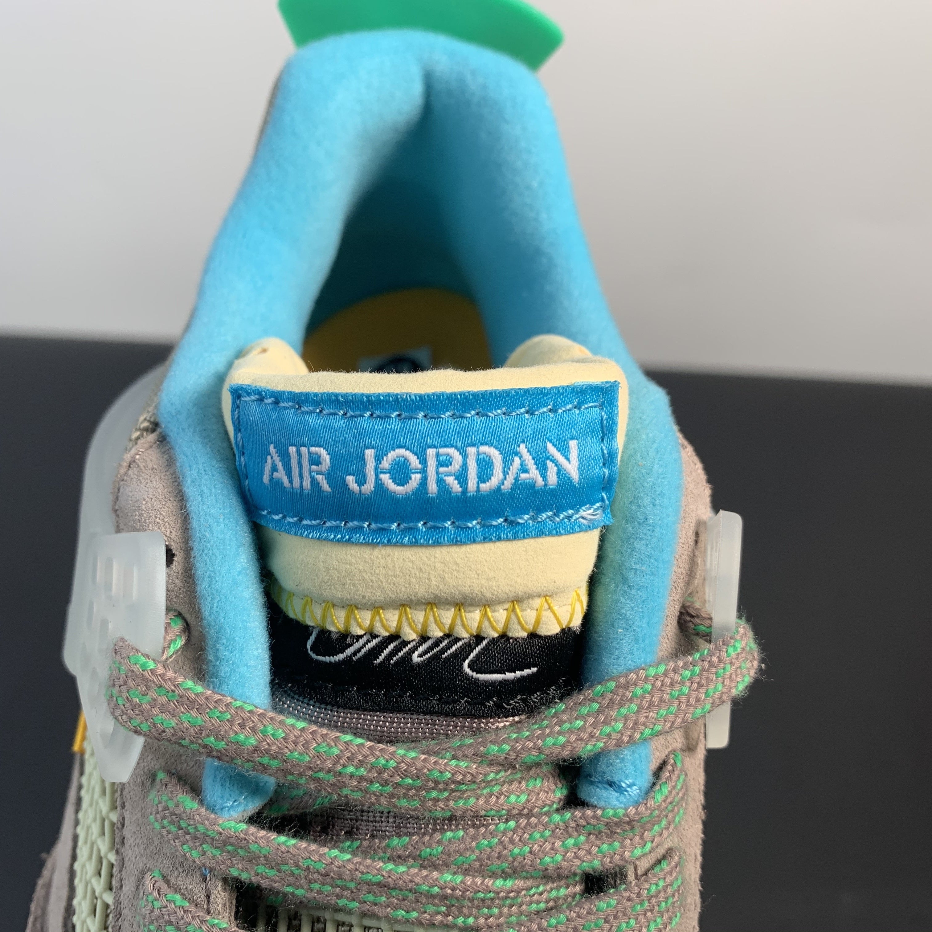 Union LA x Air Jordan 4 Retro "Taupe Haze"