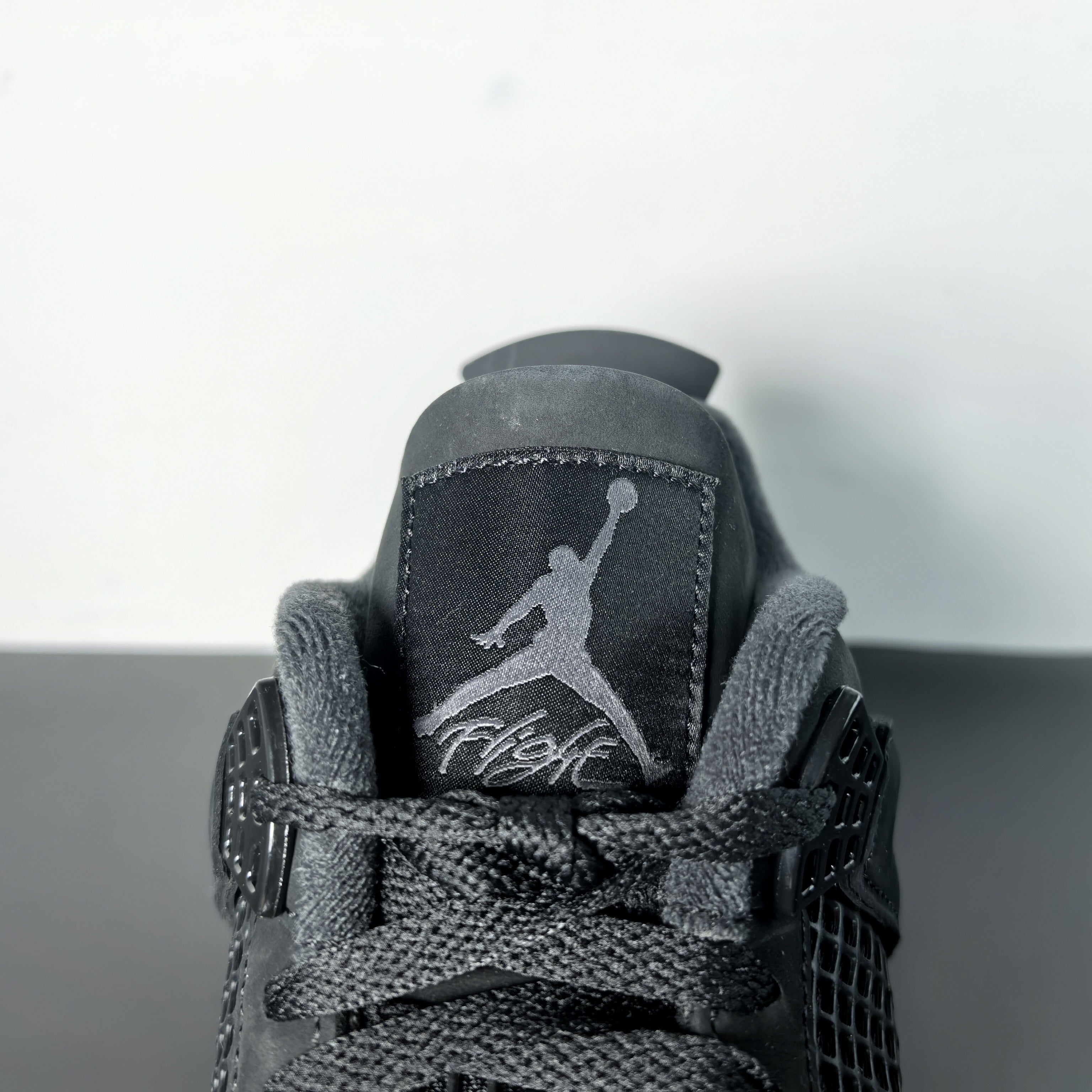 Air Jordan 4 Retro "Black Cat"