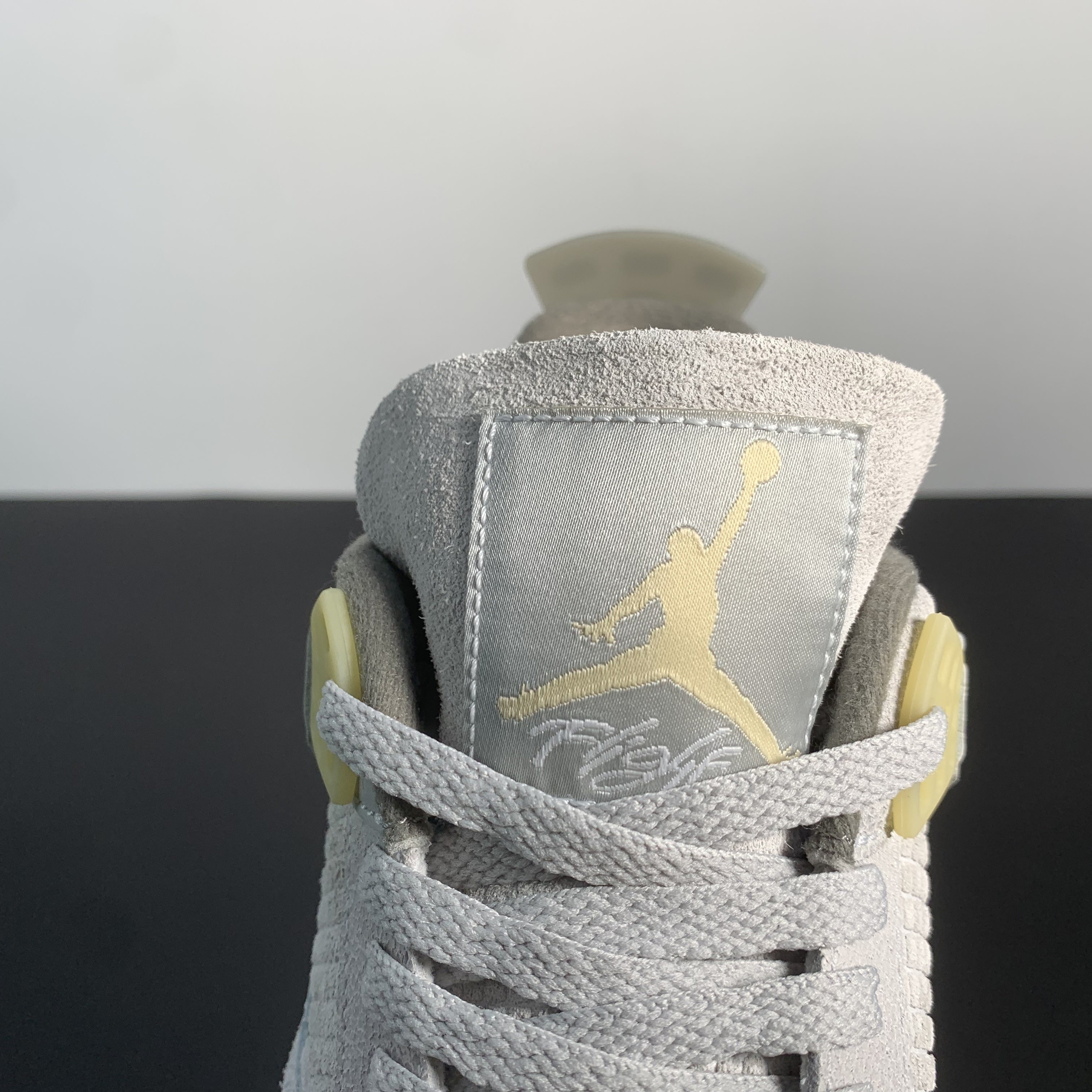Nike Air Jordan 4 Retro SE "Craft Photon Dust"