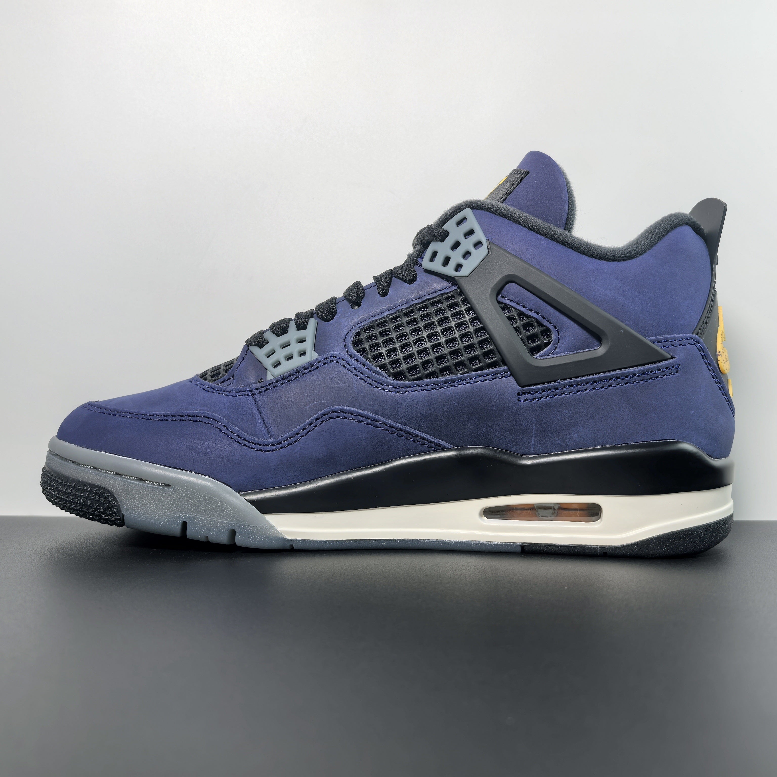 Air Jordan 4 Retro "Winterized Loyal Blue"