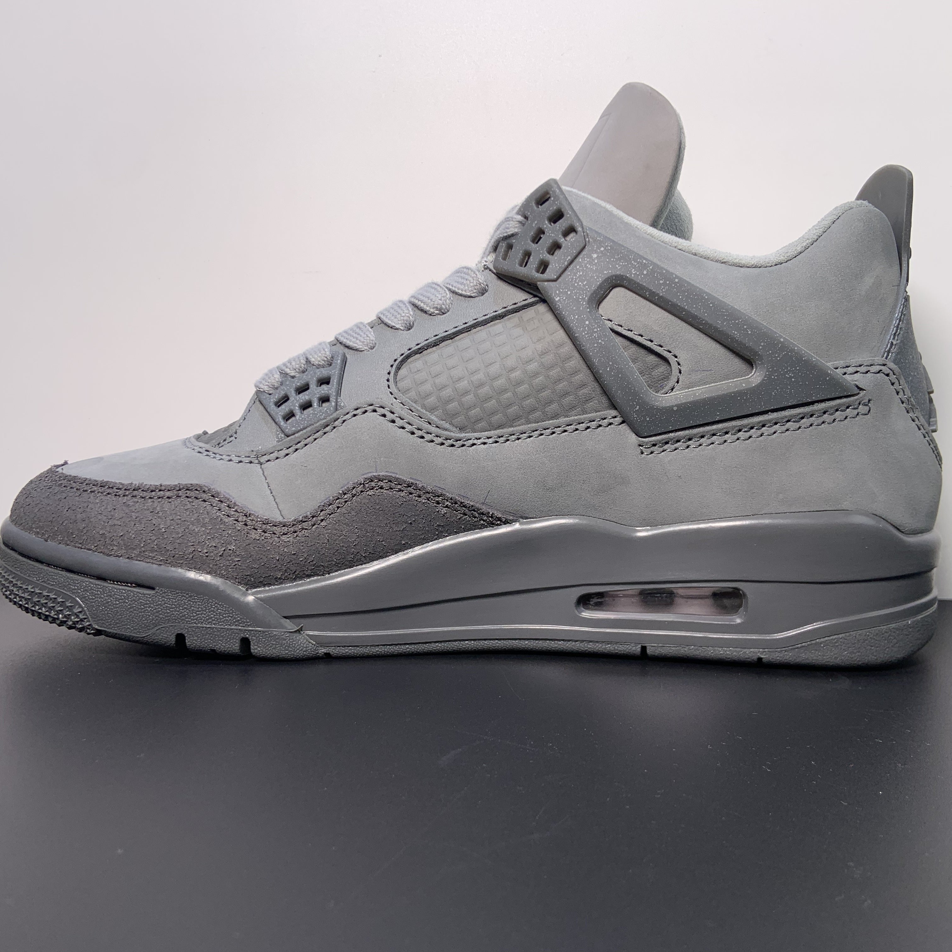 Air Jordan 4 Retro SE "Wet Cement"
