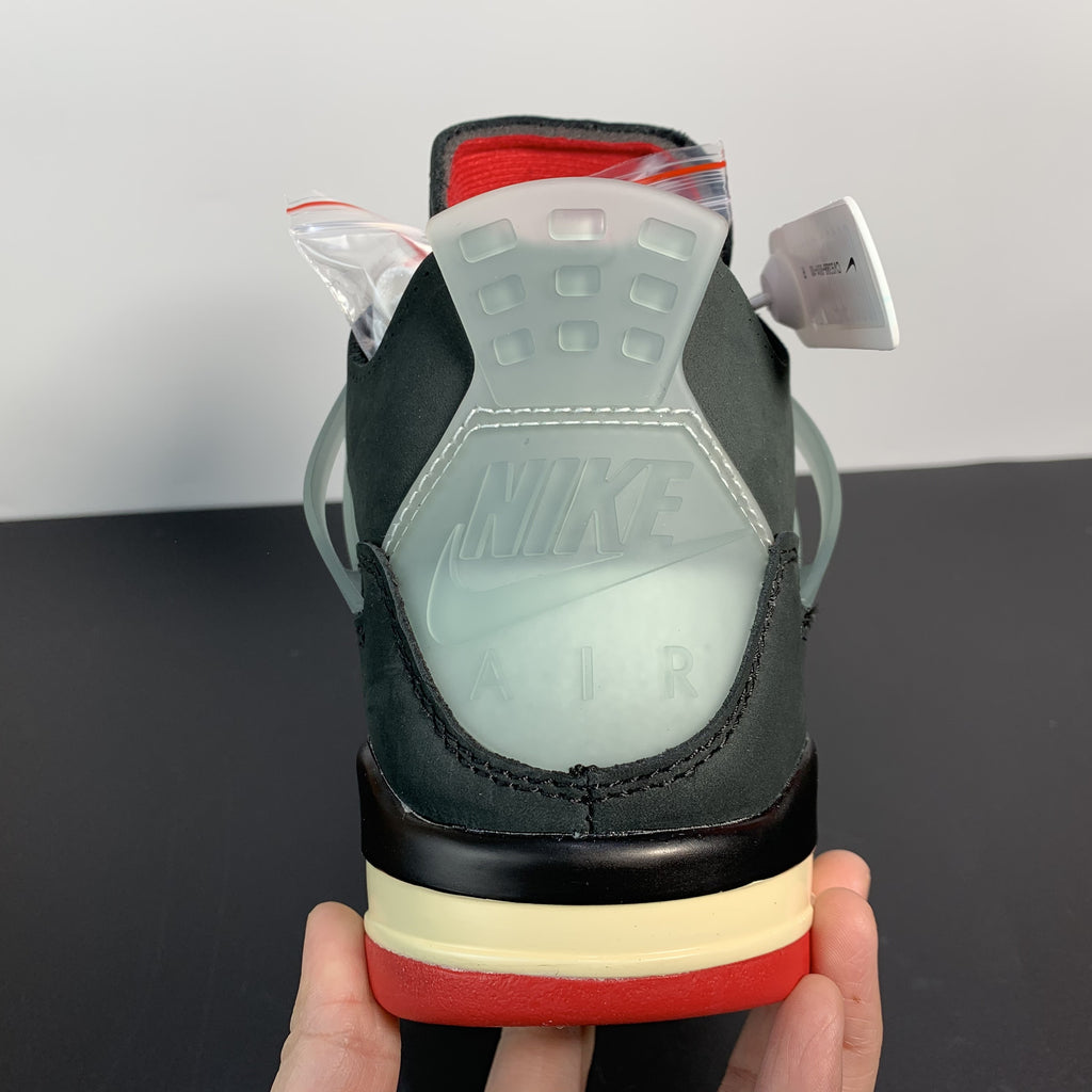 Off-White x Air Jordan 4 Retro "Bred"