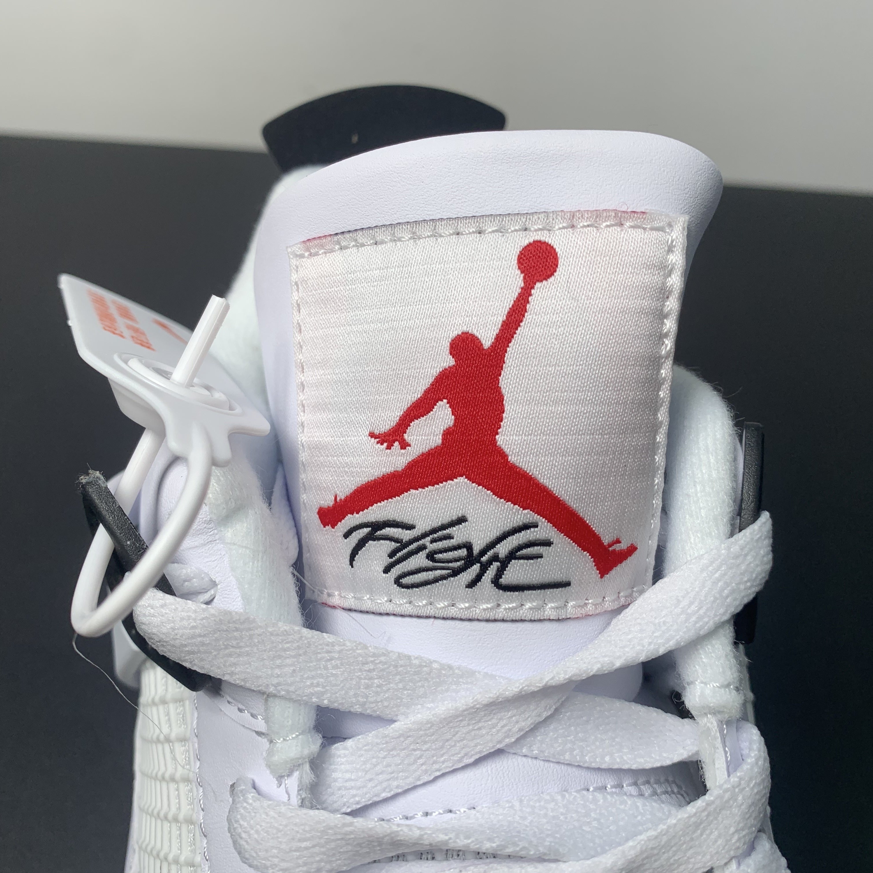 Nike Air Jordan 4 Retro OG "White Cement"