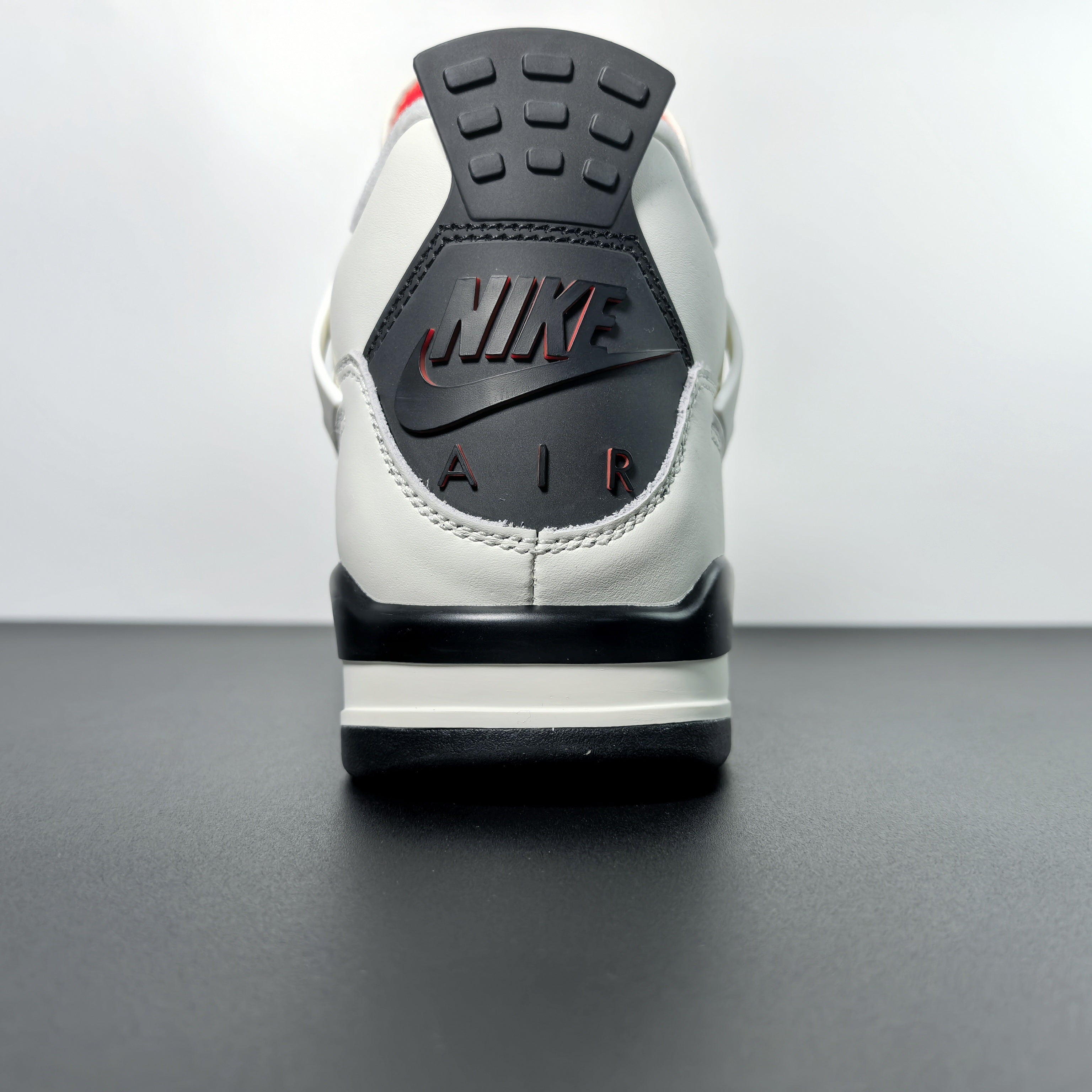 Nike Air Jordan 4 Retro OG "Flight Club"