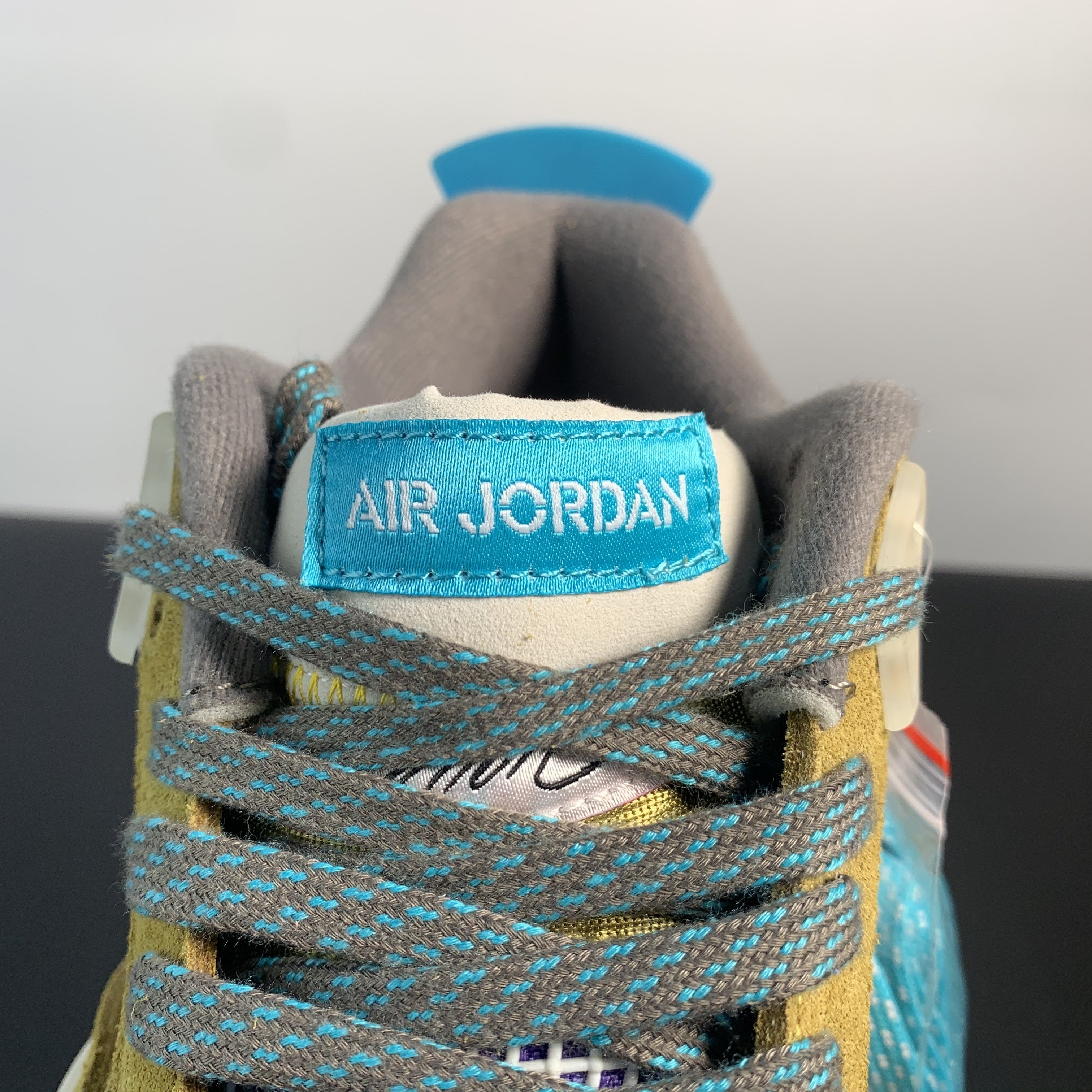 Union LA x Air Jordan 4 Retro "Desert Moss"