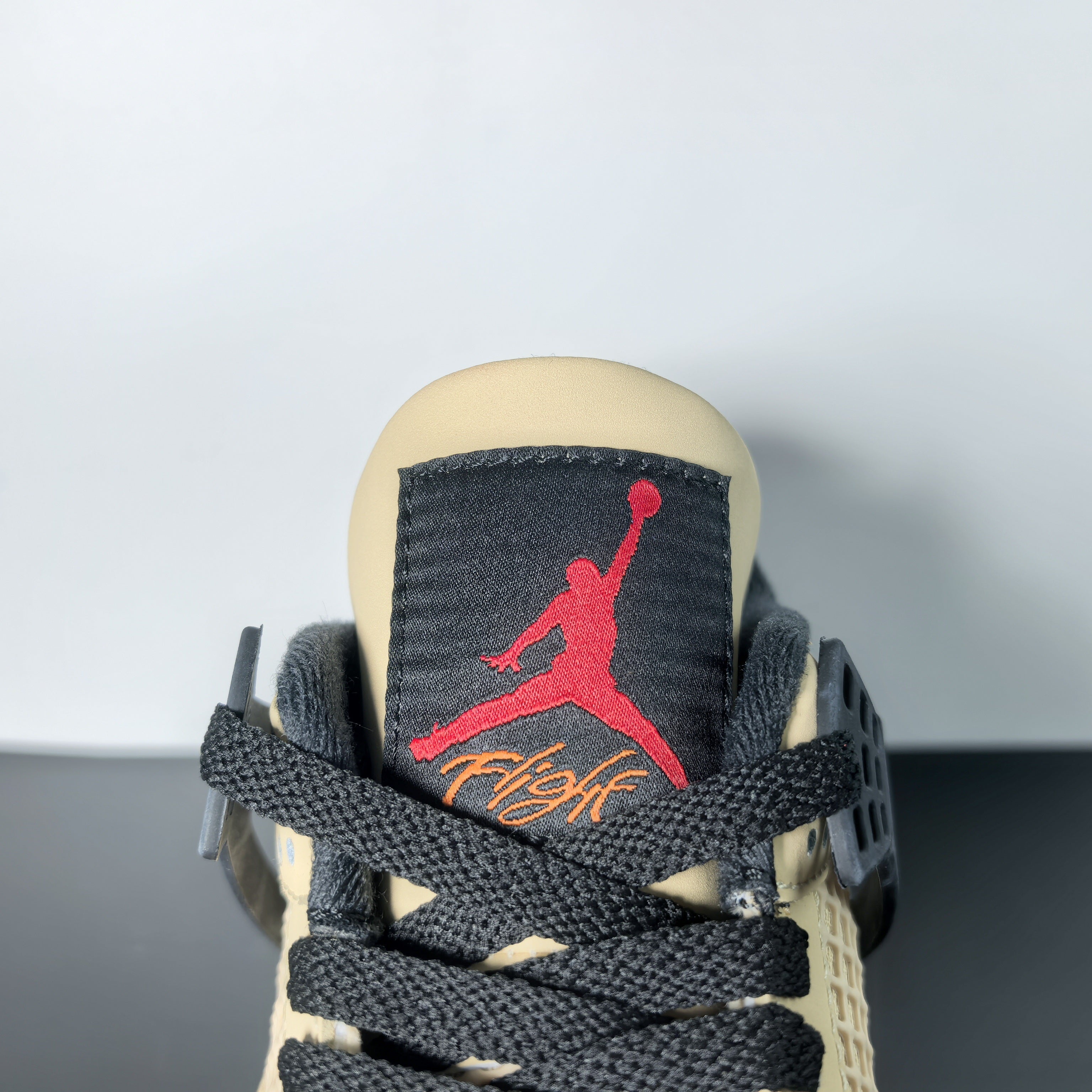 Nike Air Jordan 4 Retro "Pizza"