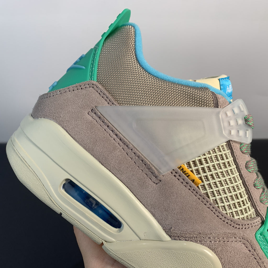 Union LA x Air Jordan 4 Retro "Taupe Haze"
