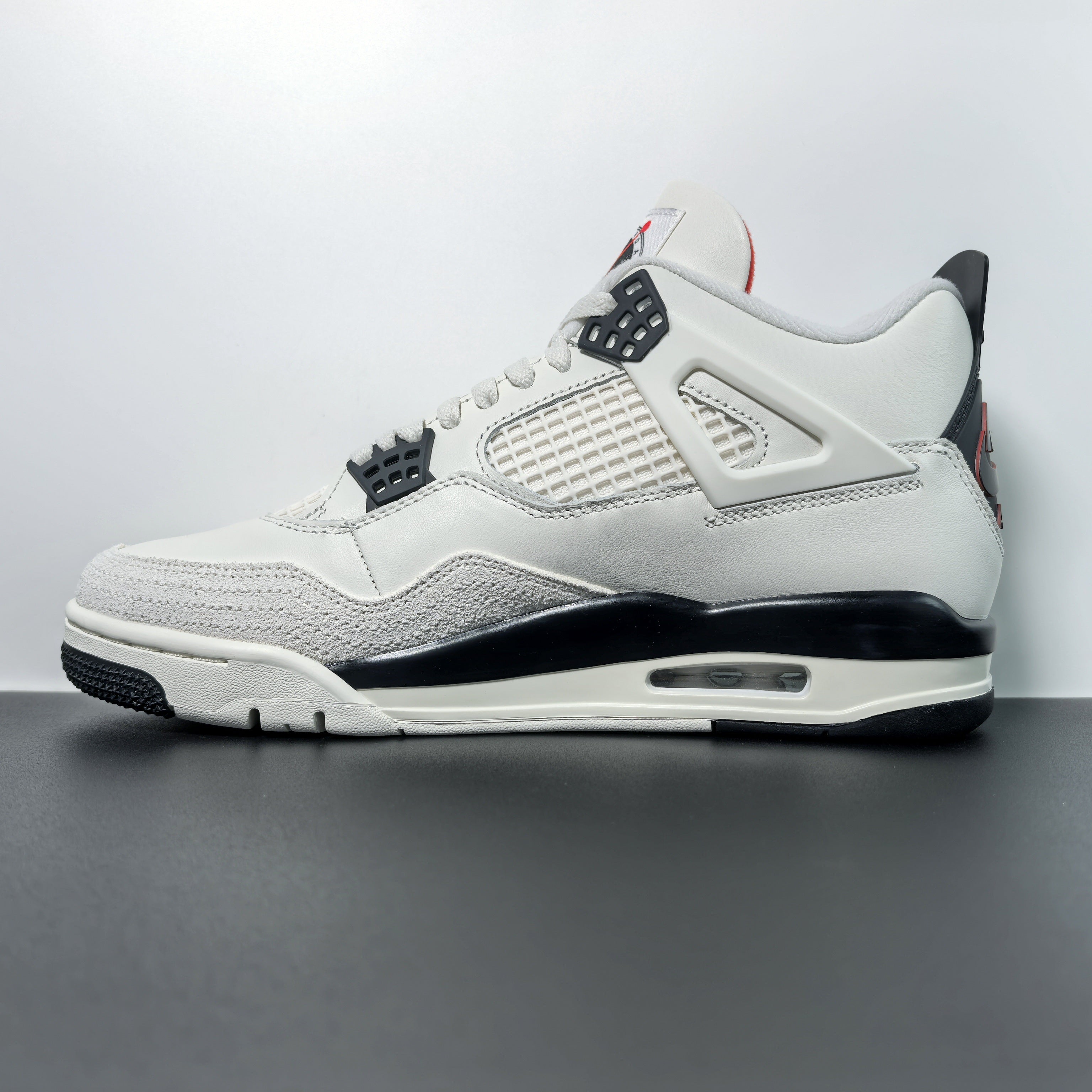 Air Jordan 4 Retro "Flight Club"
