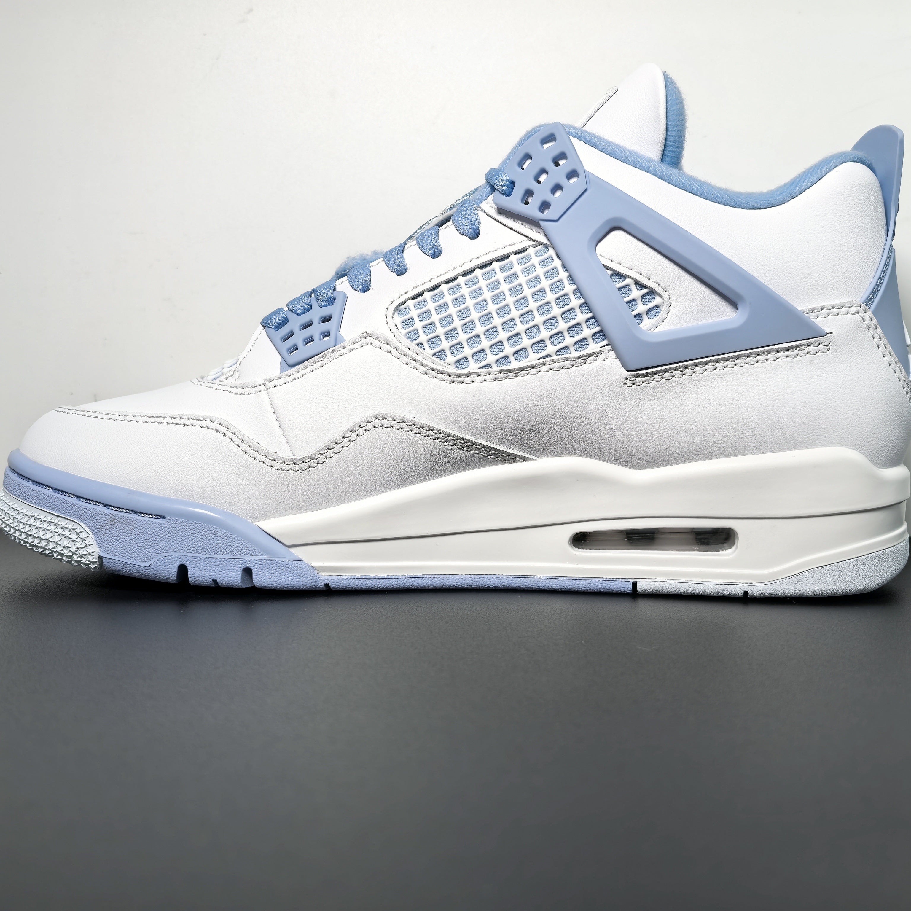 Air Jordan 4 Retro "Forget Me Not"