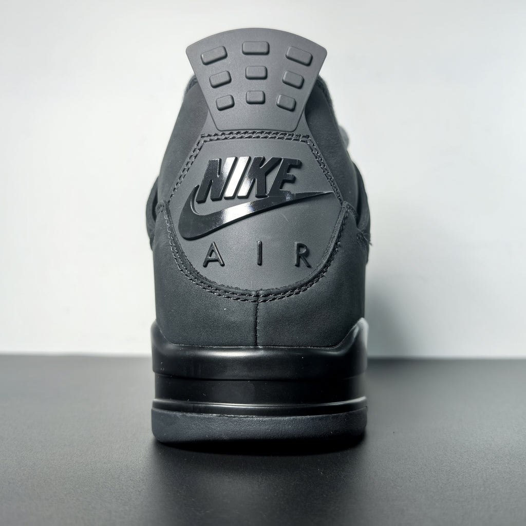 Air Jordan 4 Retro "Black Cat"