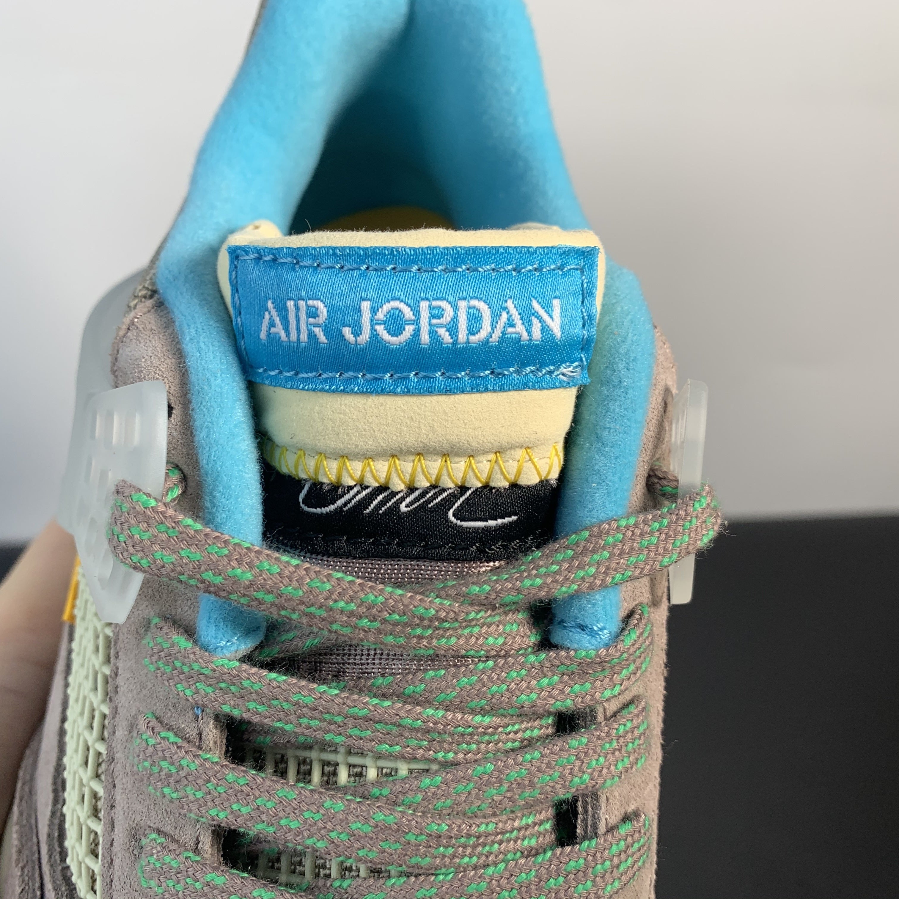 Union LA x Air Jordan 4 Retro "Taupe Haze"