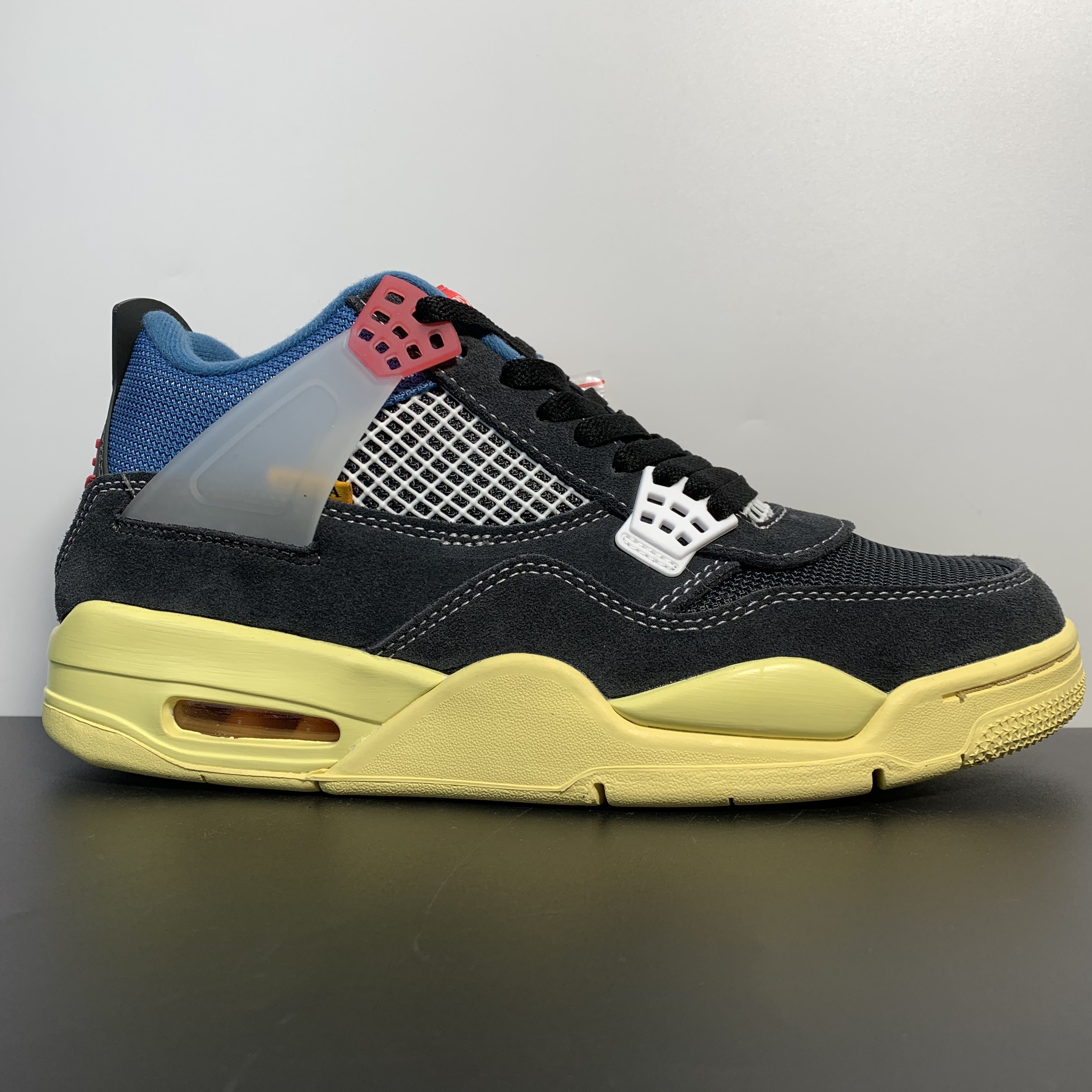Union LA x Air Jordan 4 Retro "Off Noir"