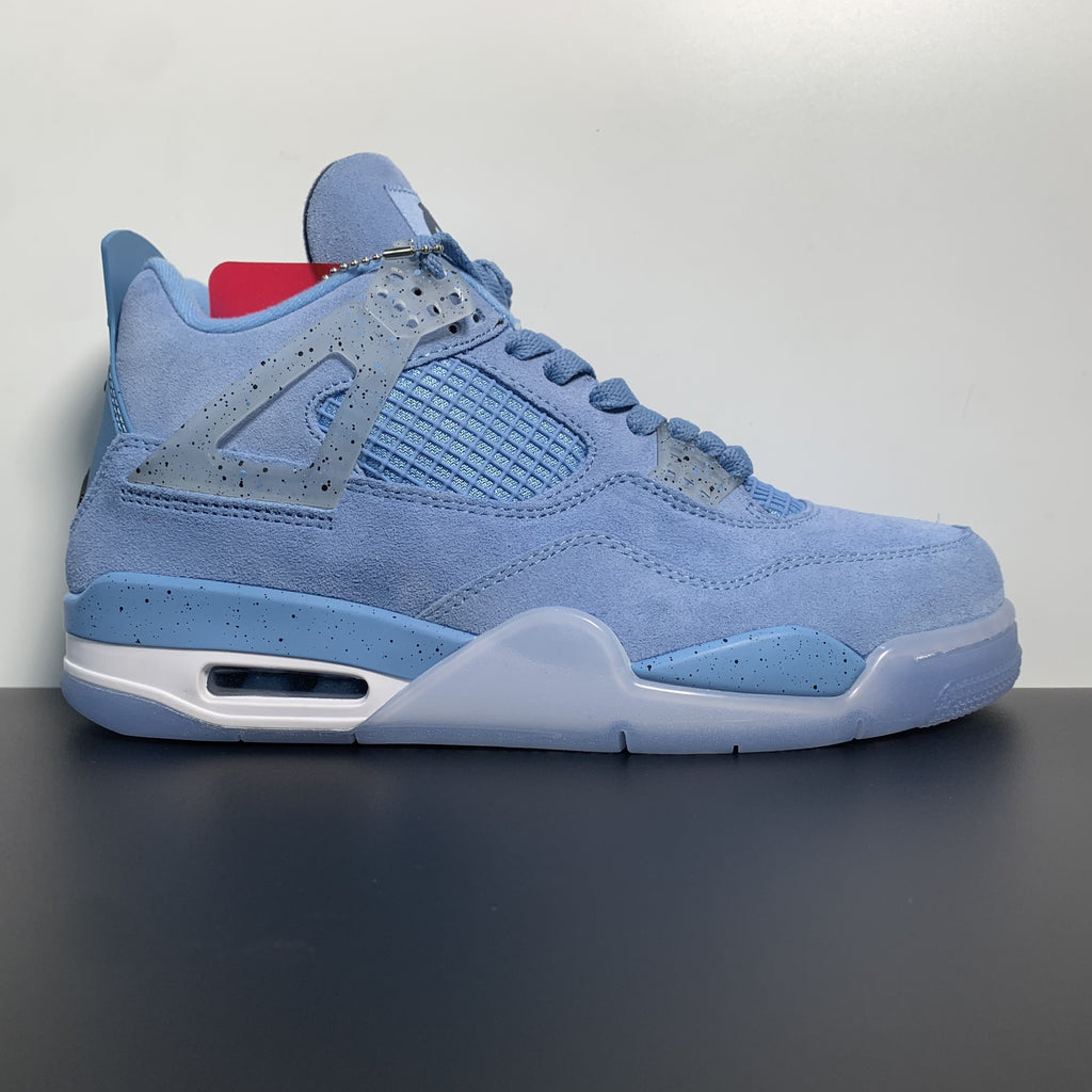 Air Jordan 4 UNC PE