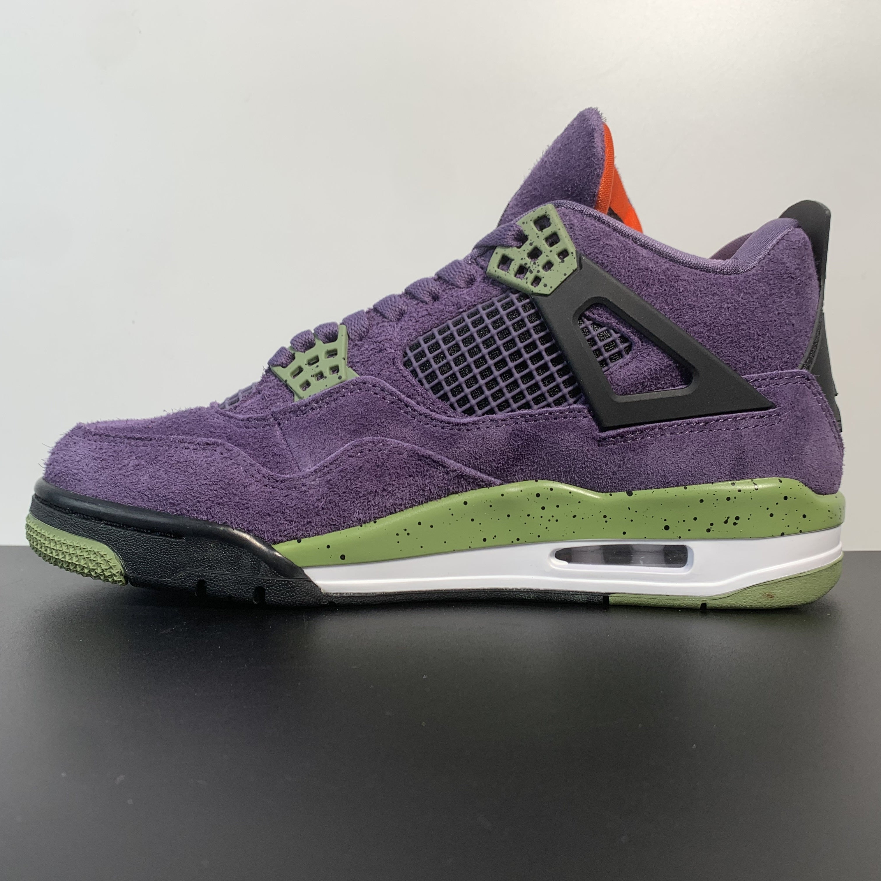 Nike Air Jordan 4 Retro "Canyon Purple"