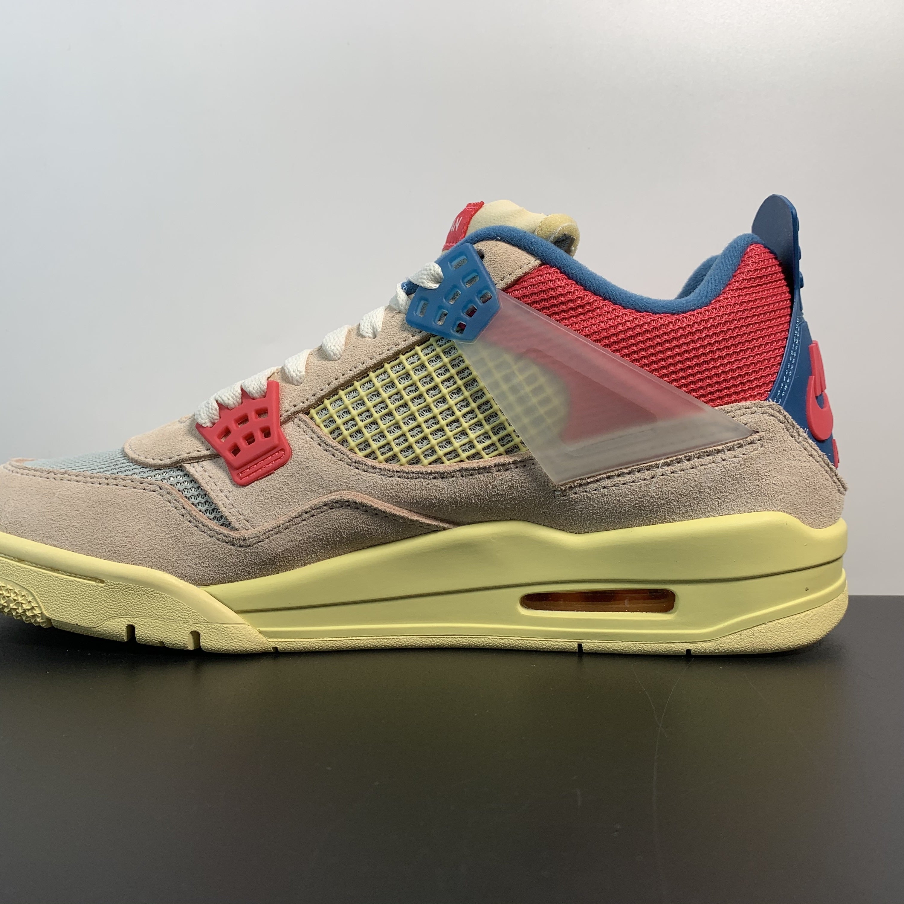 Union LA x Air Jordan 4 Retro "Guava Ice"