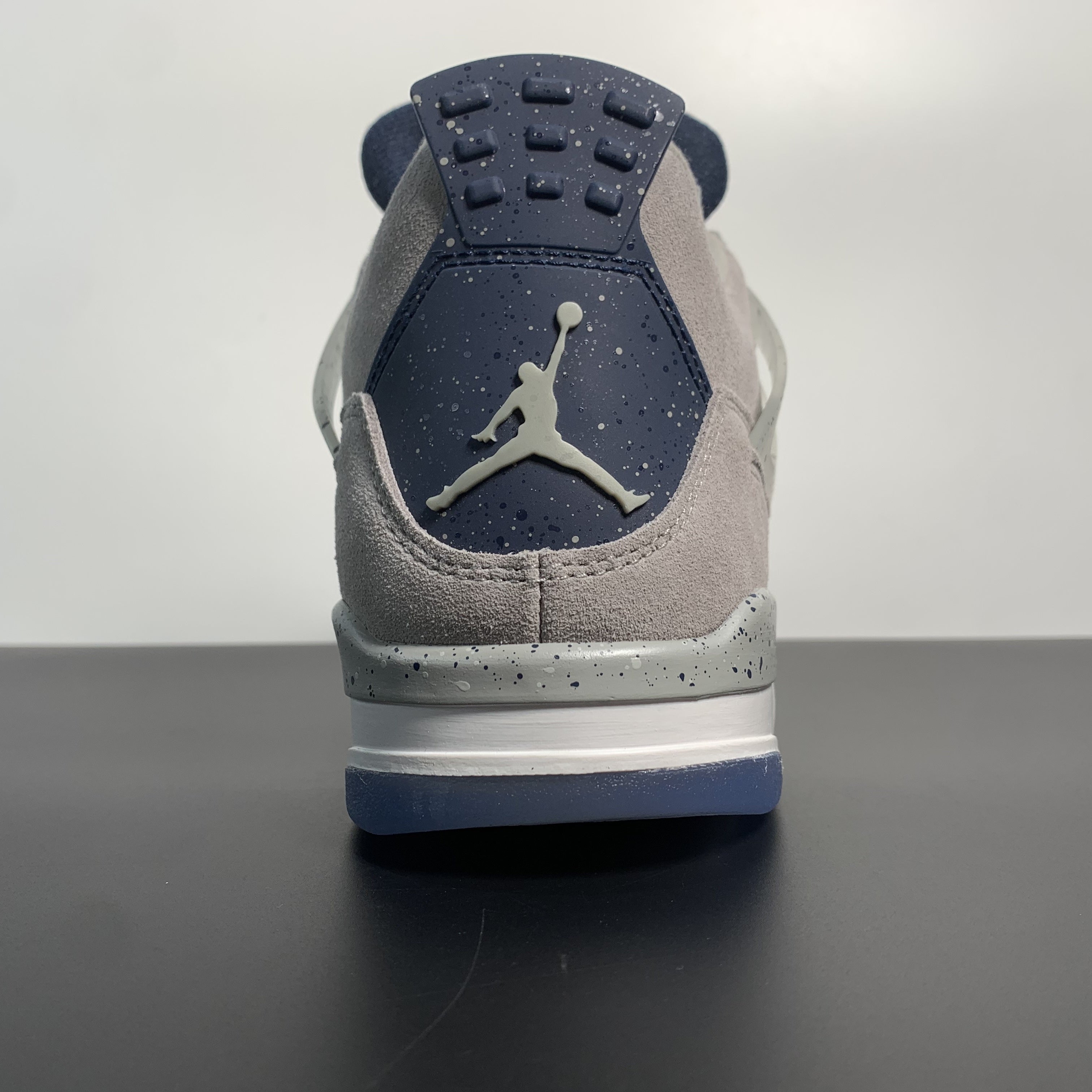 Nike Air Jordan 4 Retro "Georgetown"