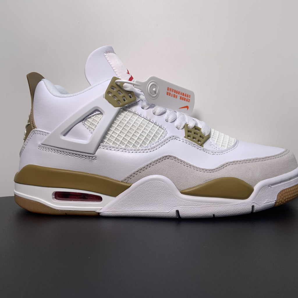 Air Jordan 4 Retro "Metallic Gold"