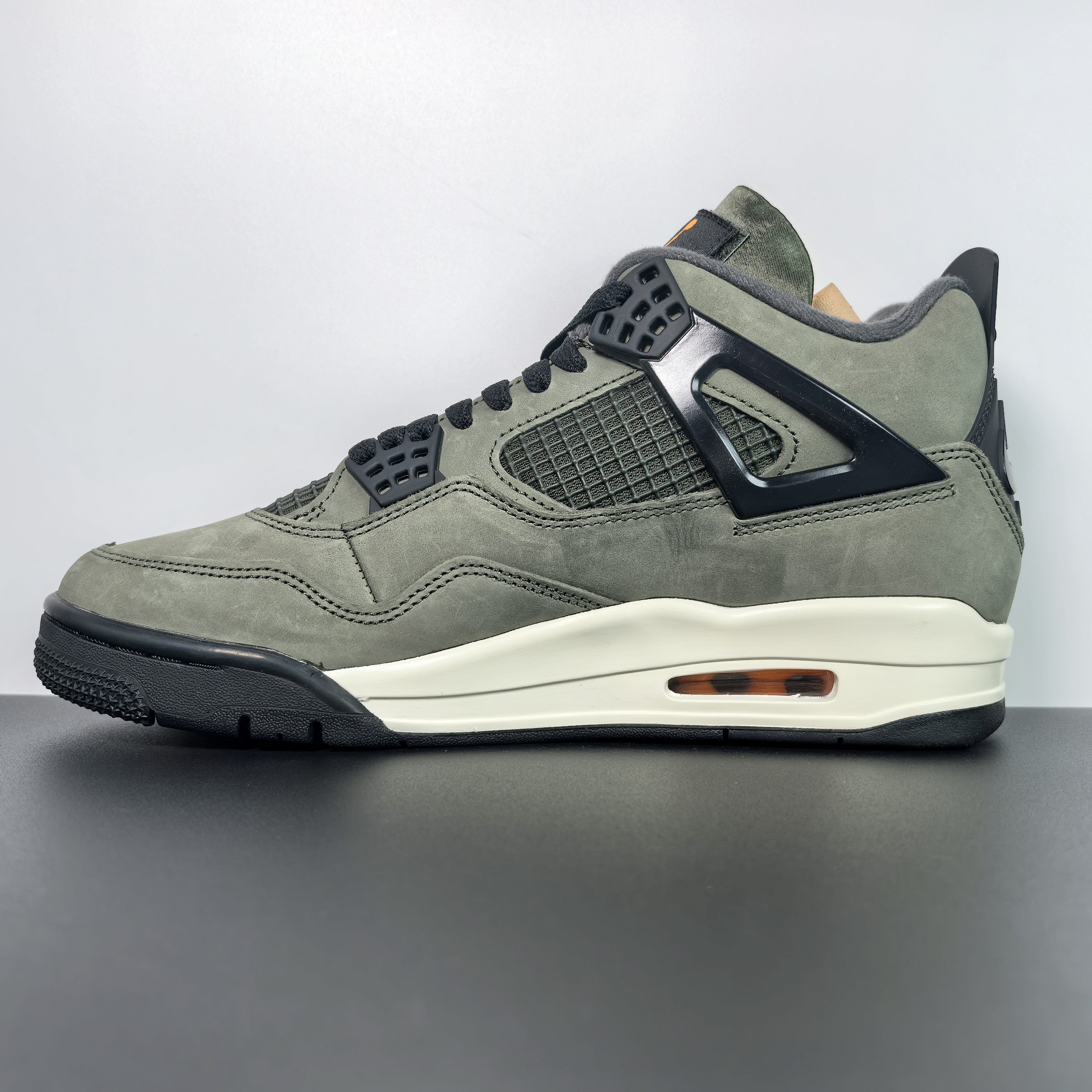 Undefeated x Air Jordan 4 Retro