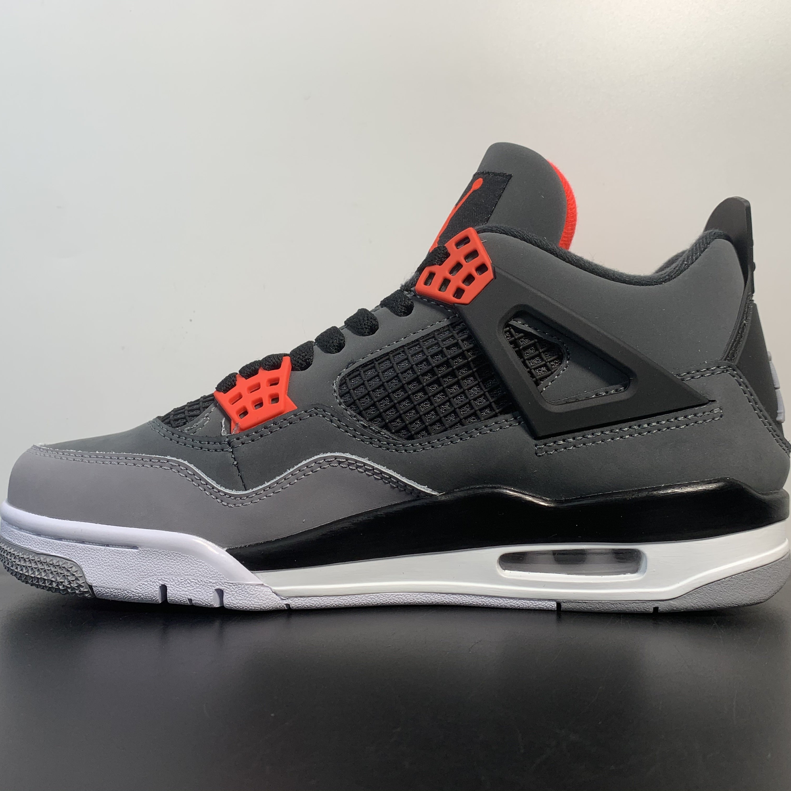 Nike Air Jordan 4 Retro "Infrared"