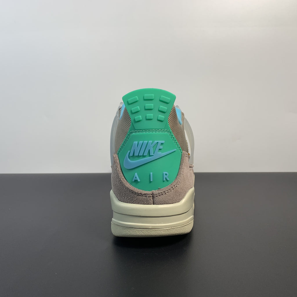 Union LA x Air Jordan 4 Retro "Taupe Haze"