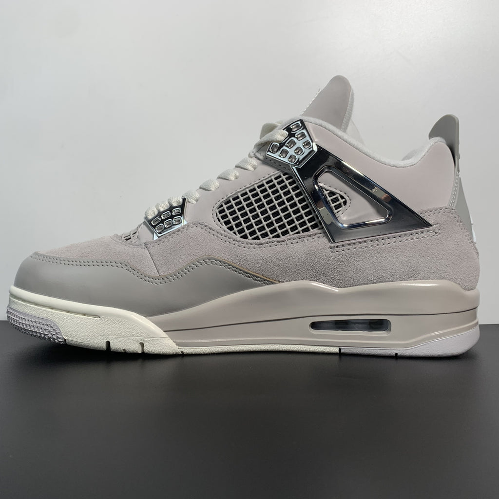 Air Jordan 4 Retro "Frozen Moments"