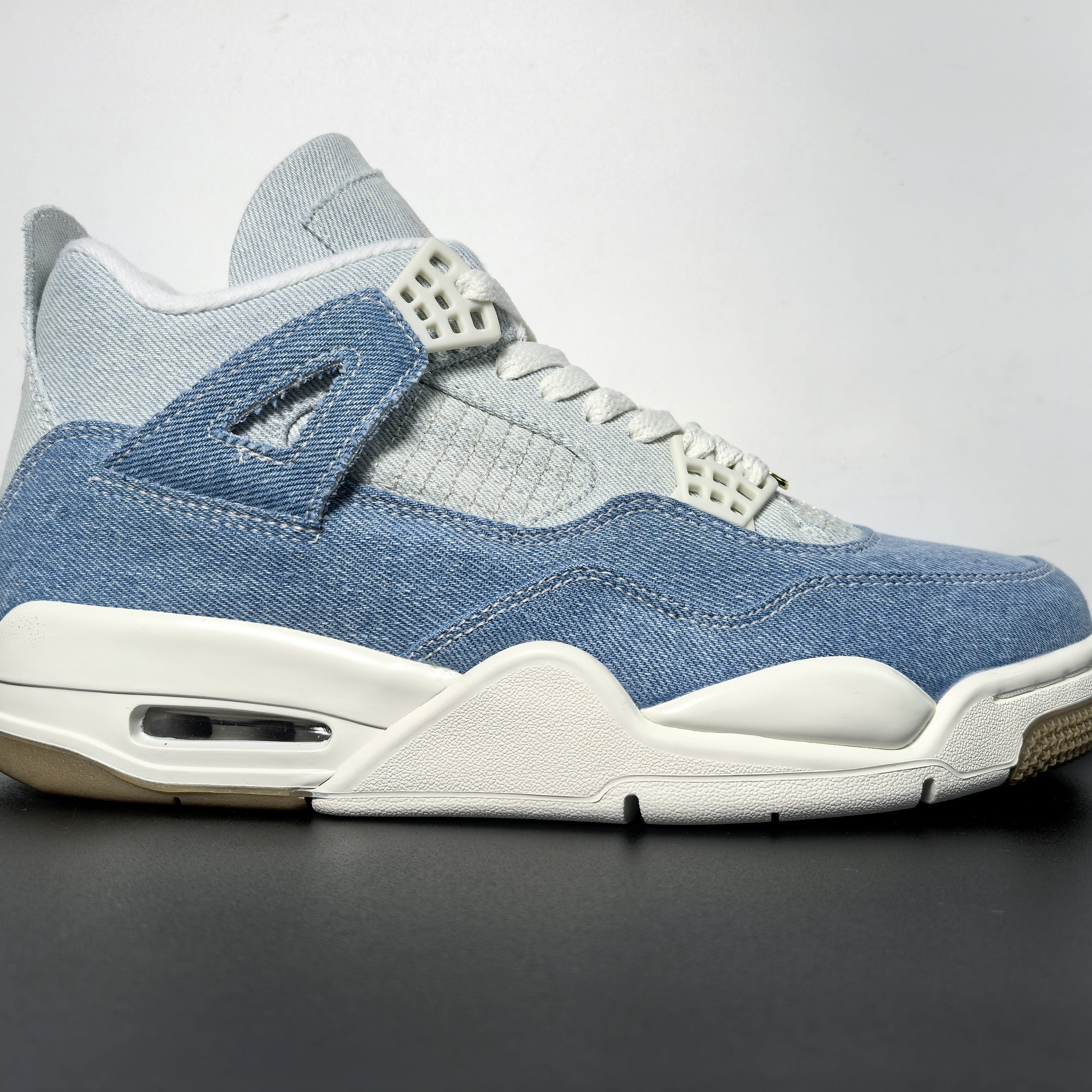 Nike Air Jordan 4 Retro TEX "Denim Worn Blue"