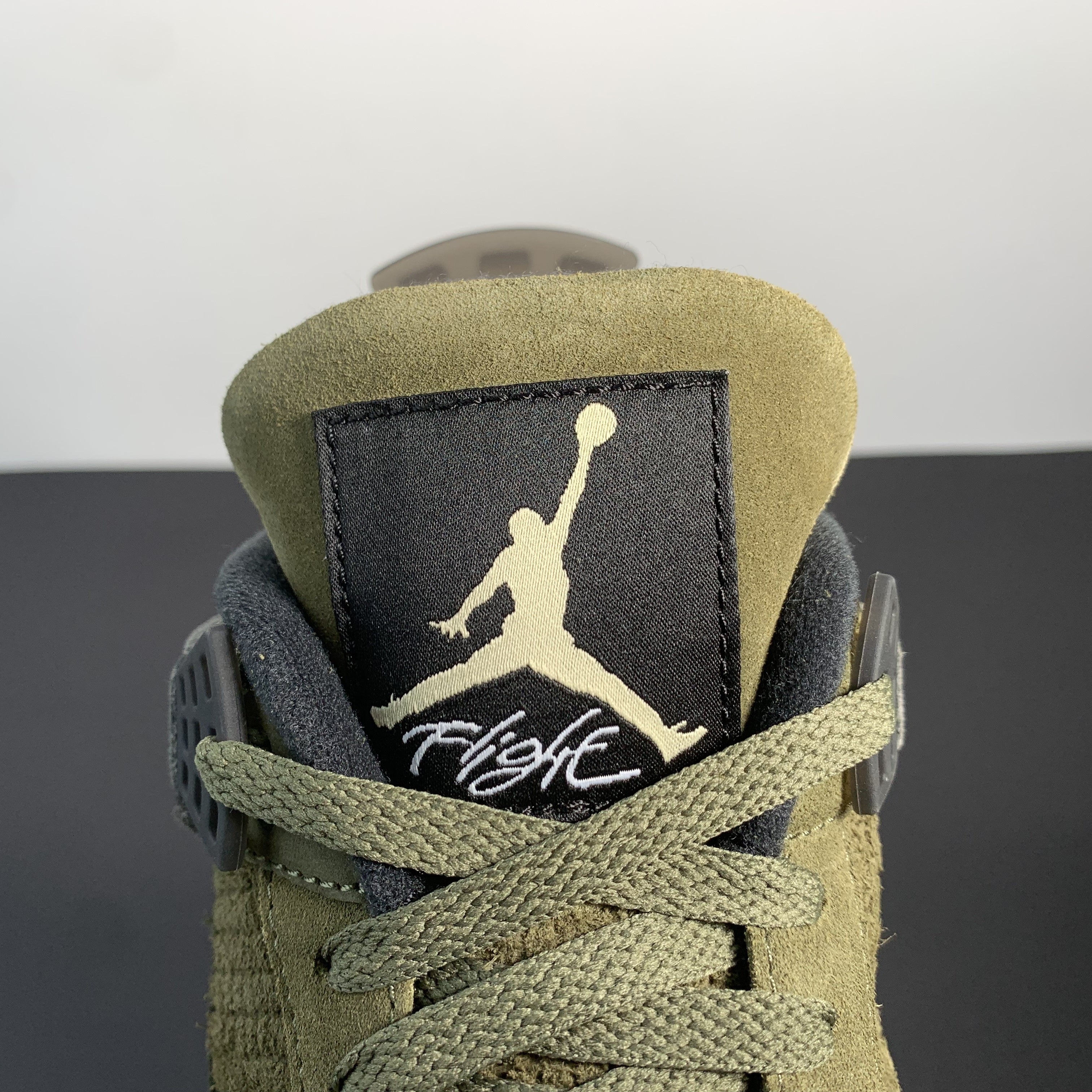Nike Air Jordan 4 Retro SE "Craft Olive"