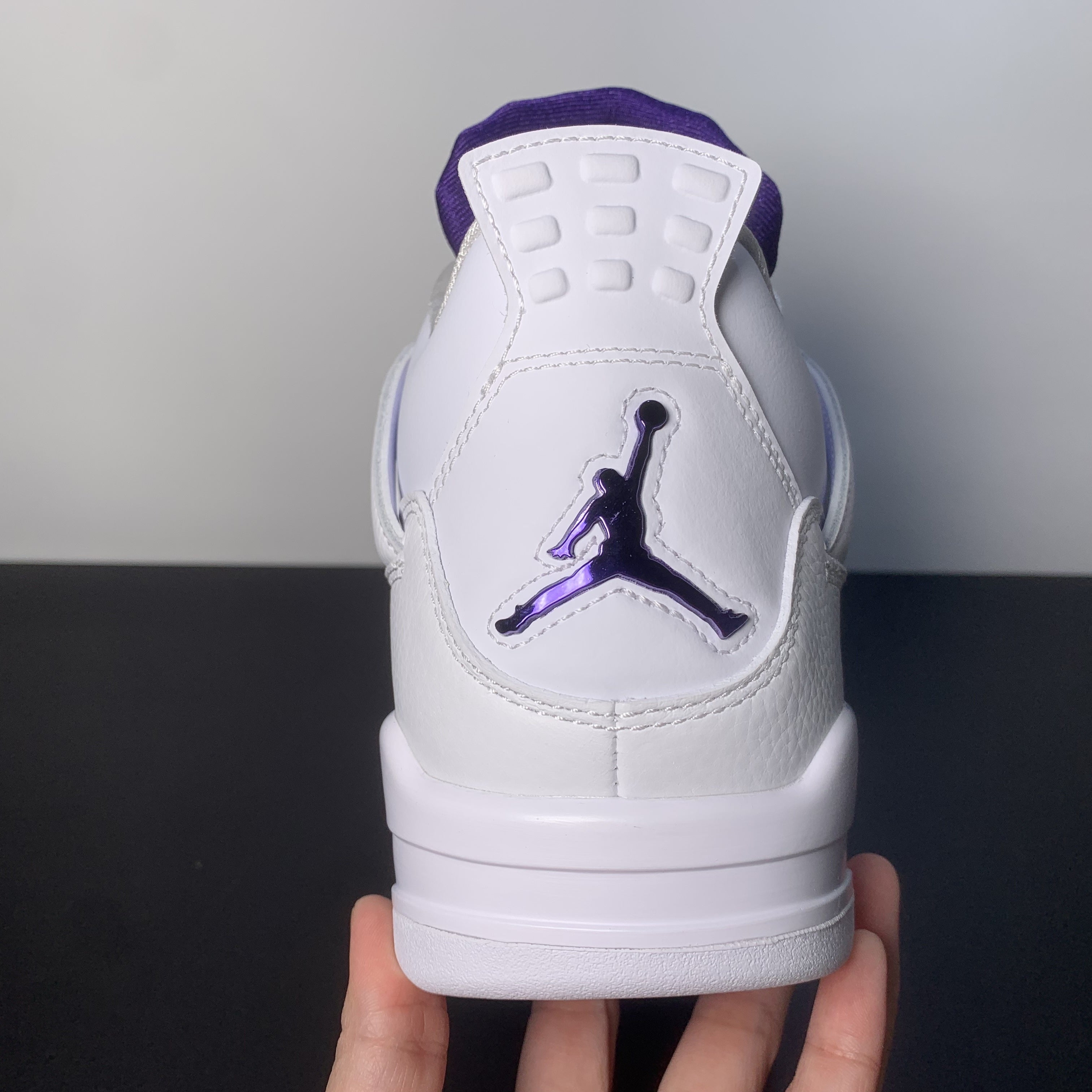 Air Jordan 4 Retro "Metallic Purple"