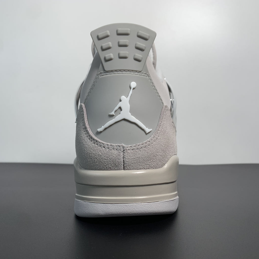 Air Jordan 4 Retro "Frozen Moments"