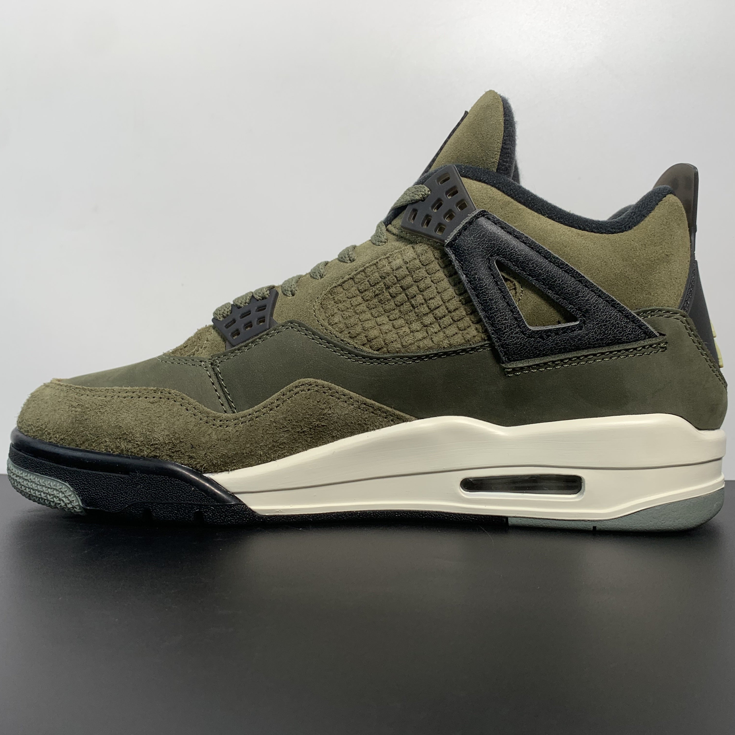 Nike Air Jordan 4 Retro SE "Craft Olive"