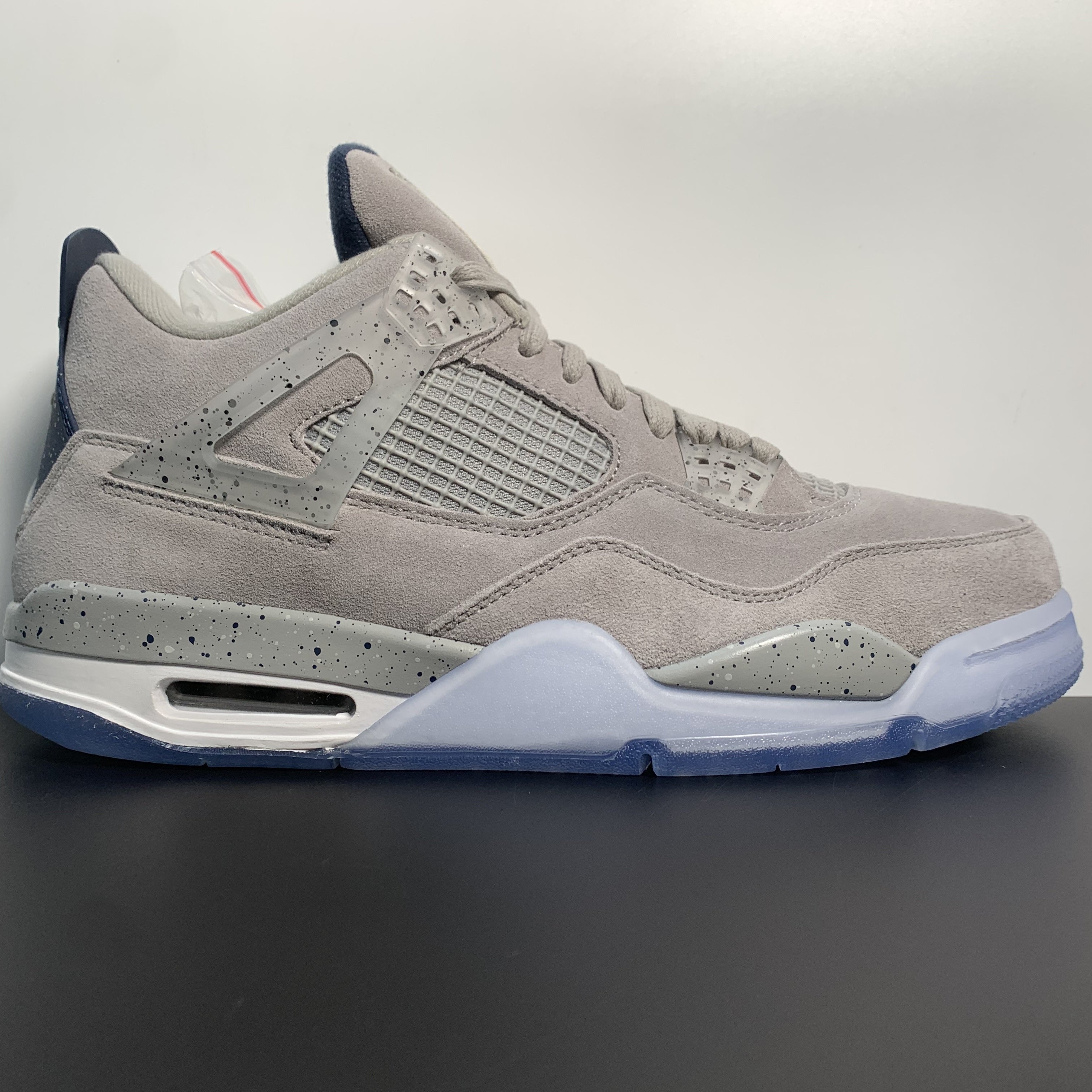 Nike Air Jordan 4 Retro "Georgetown"