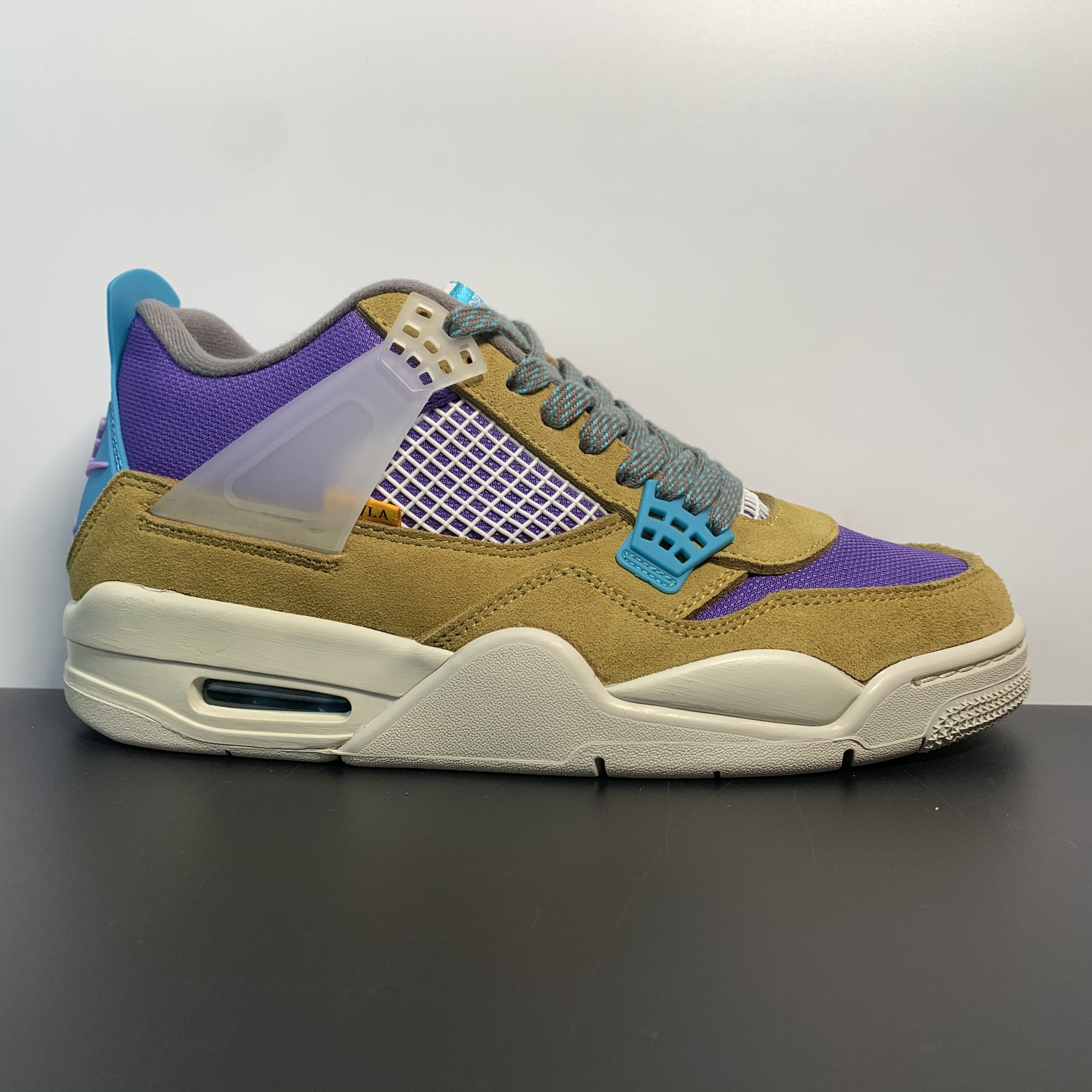 Union LA x Air Jordan 4 Retro "Desert Moss"