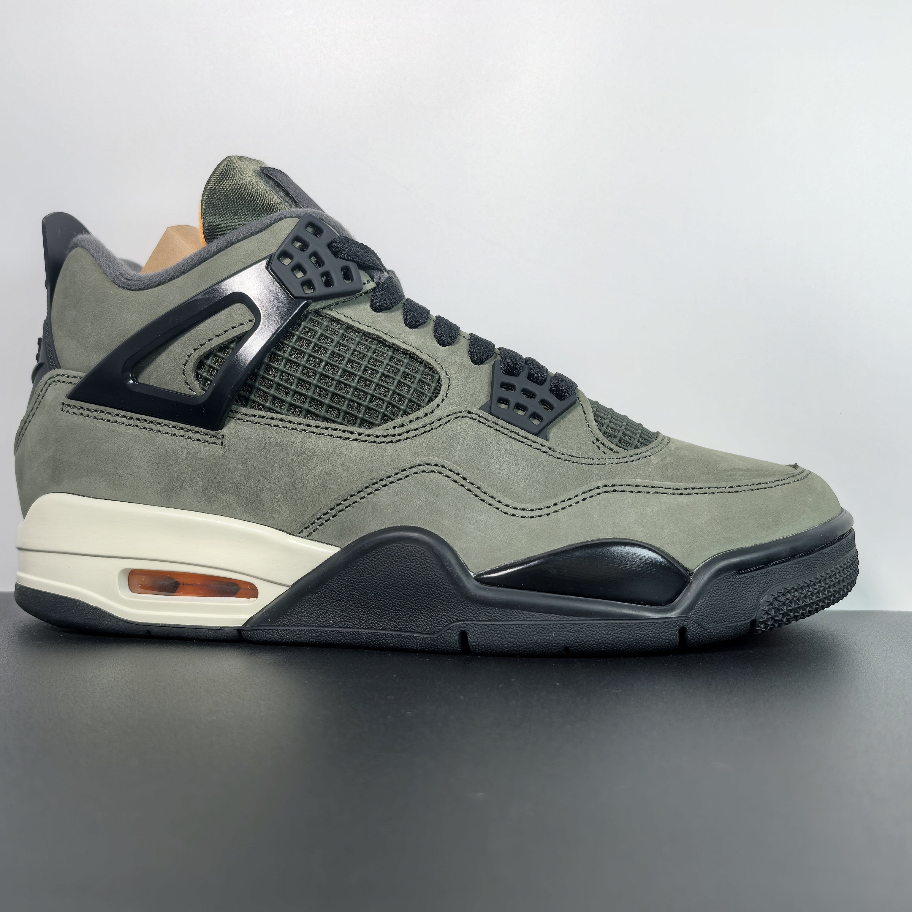 Undefeated x Air Jordan 4 Retro