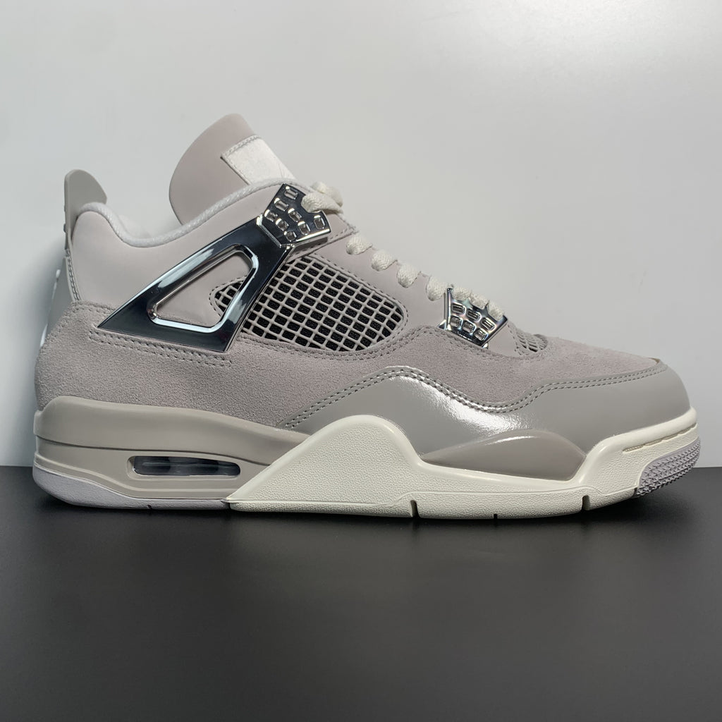 Air Jordan 4 Retro "Frozen Moments"